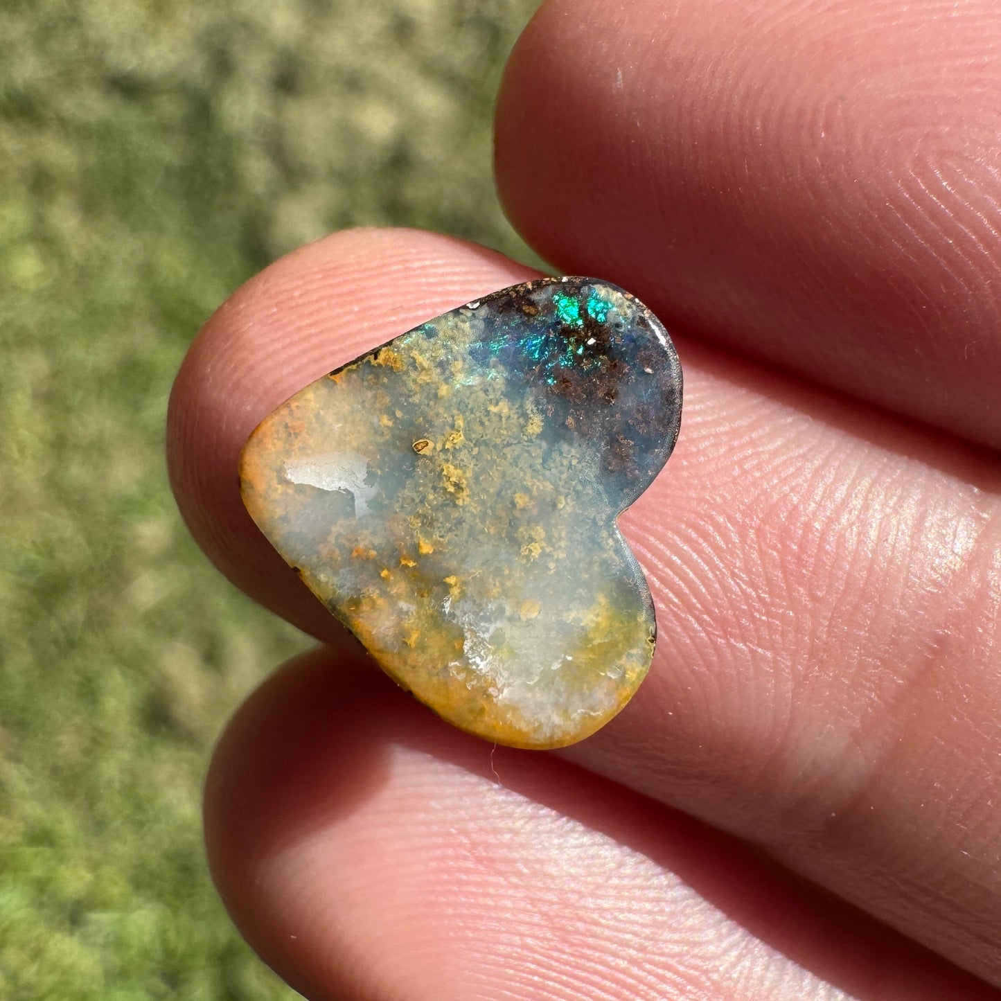 3.58 Ct small heart boulder opal