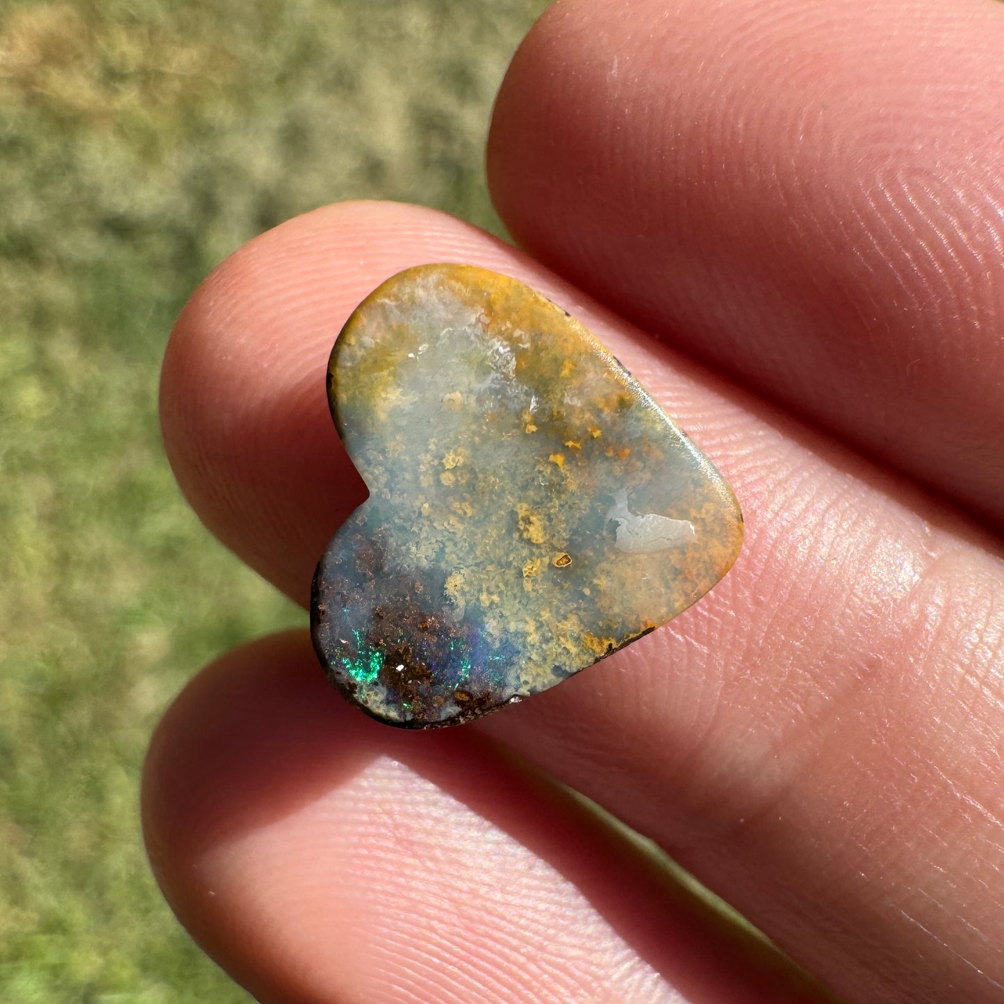 3.58 Ct small heart boulder opal