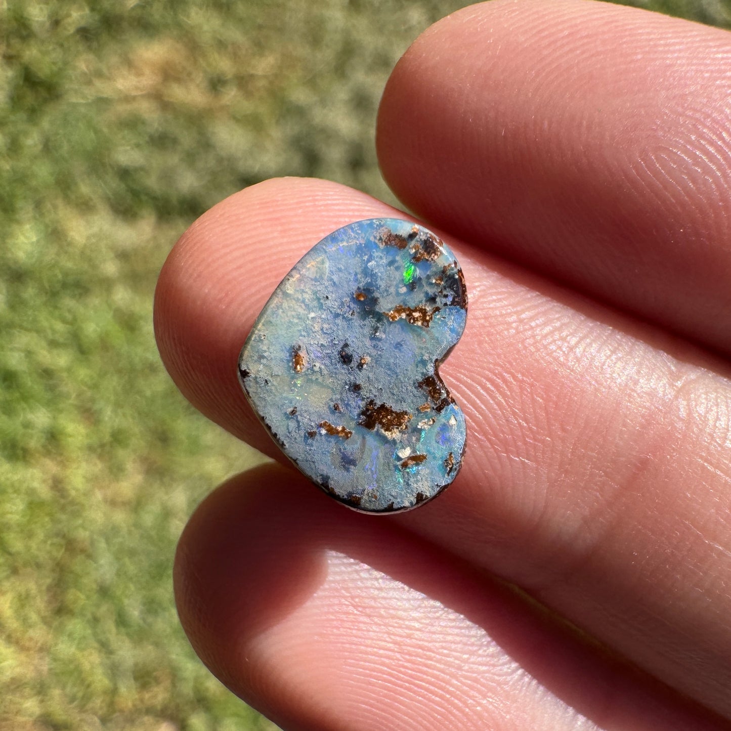 3.18 Ct heart boulder opal