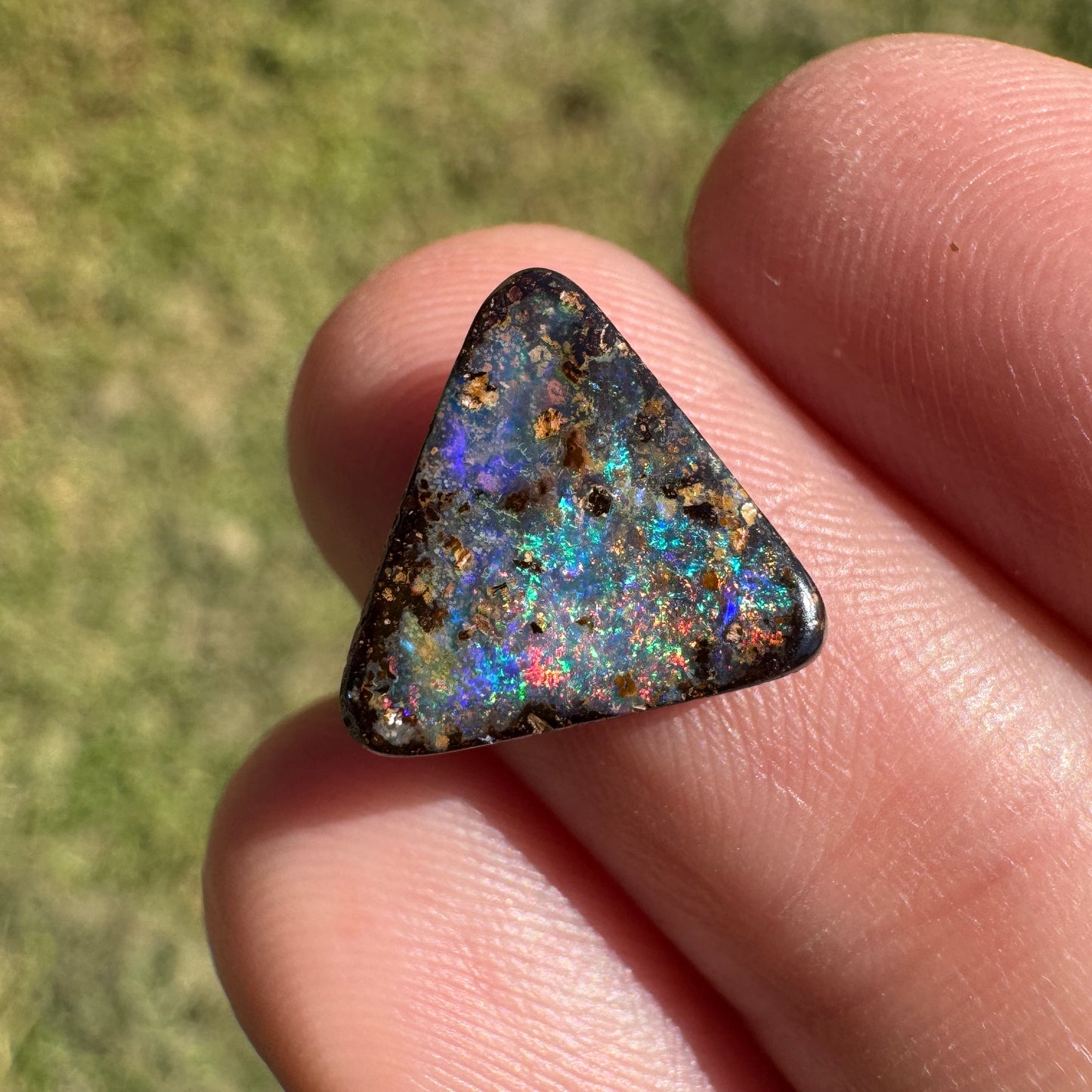 3.06 Ct rainbow triangle boulder opal