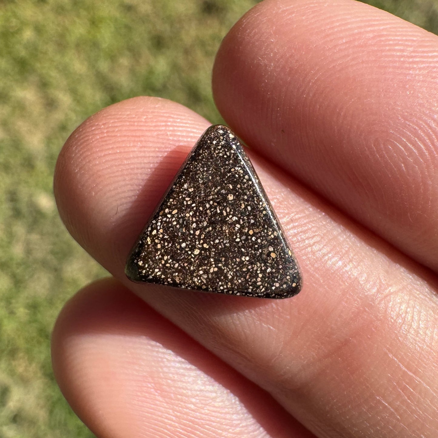 3.06 Ct rainbow triangle boulder opal