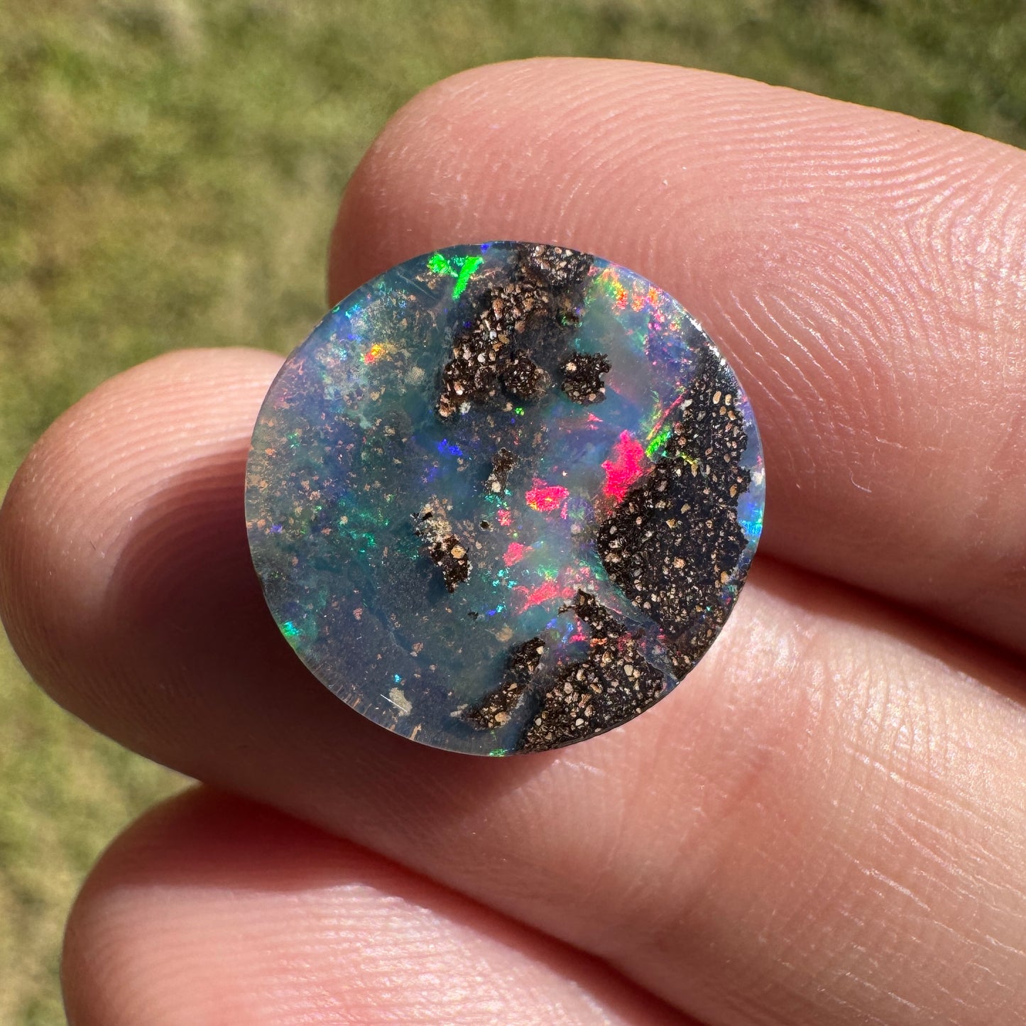 5.41 Ct round boulder opal