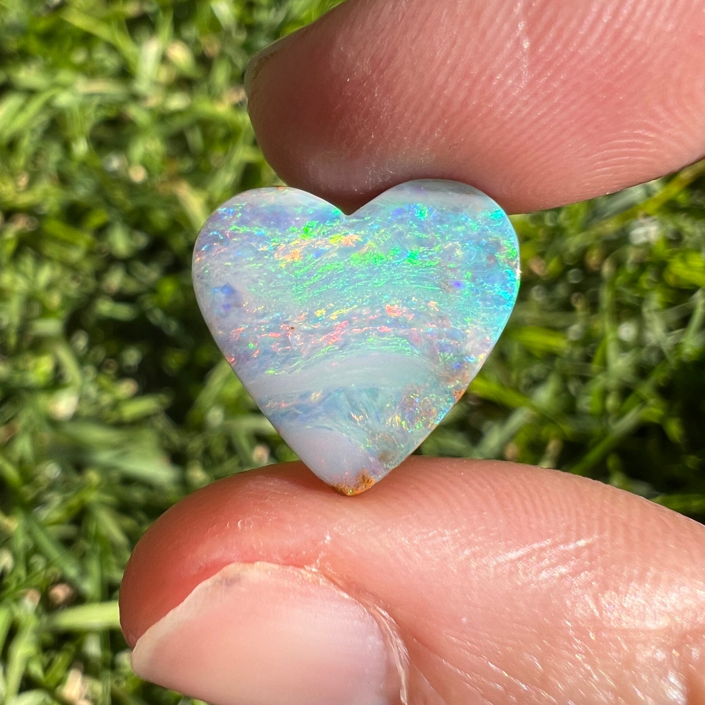 6.54 Ct heart boulder opal