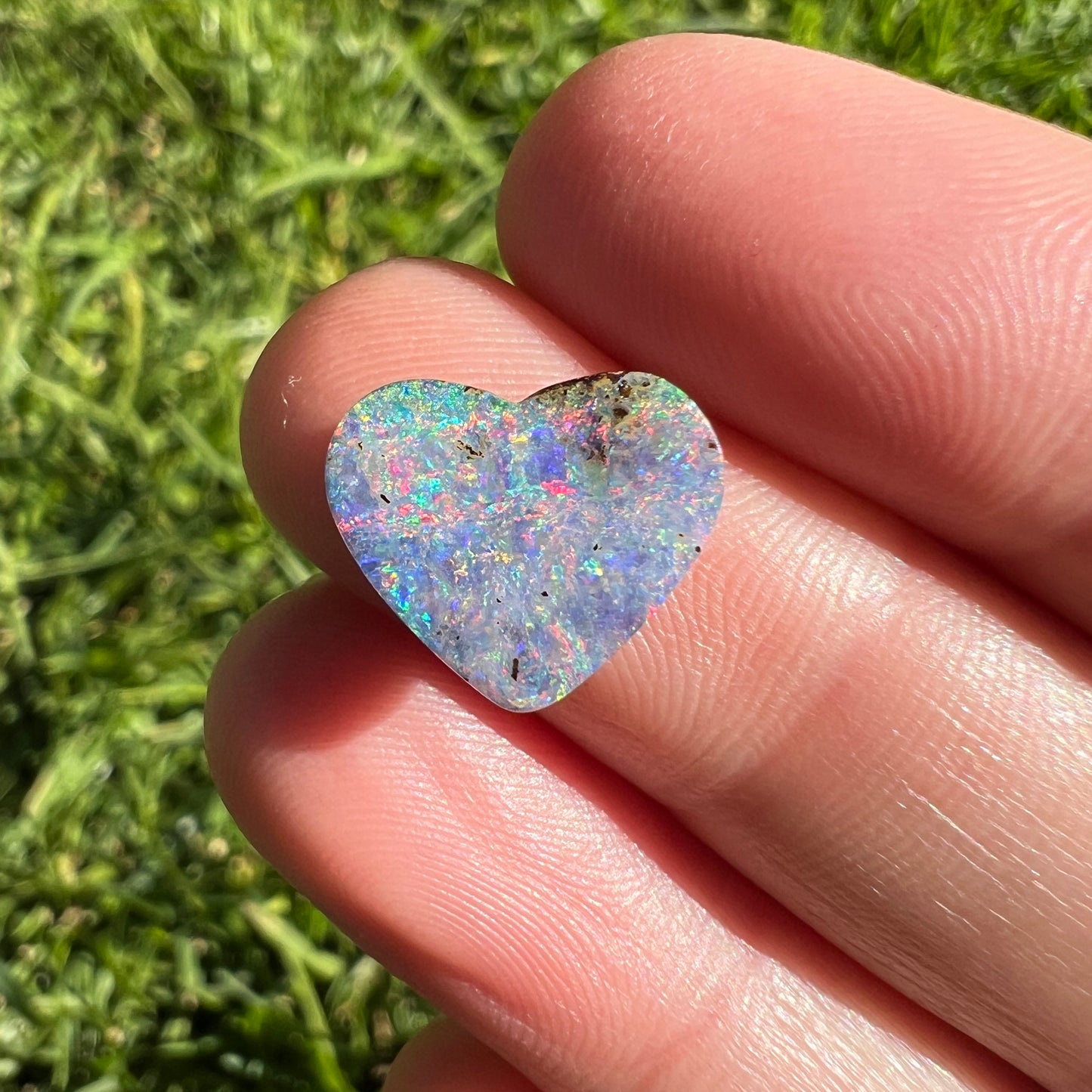 3.77 Ct heart boulder opal