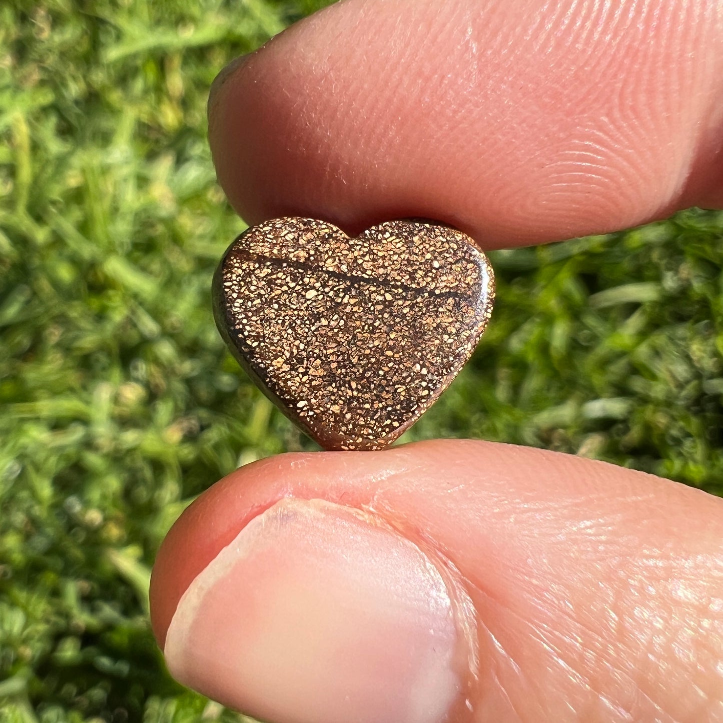 3.77 Ct heart boulder opal