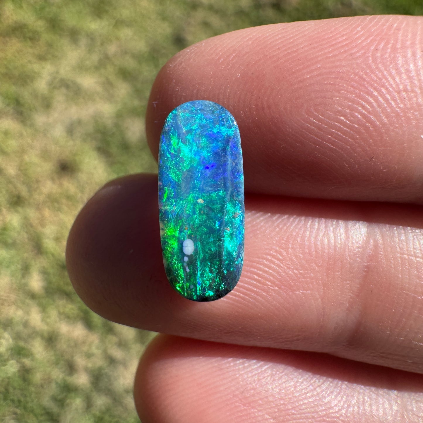 2.22 Ct green-blue boulder opal