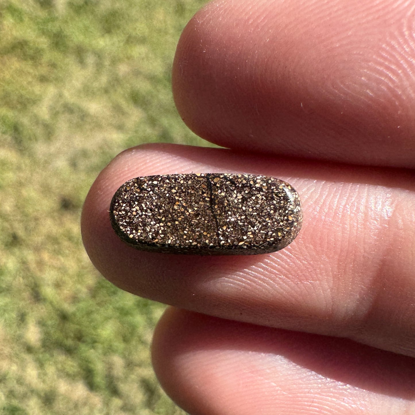 2.22 Ct green-blue boulder opal