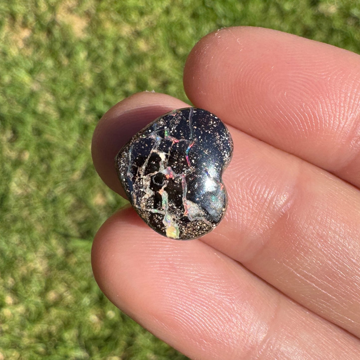 7.19 Ct matrix heart boulder opal