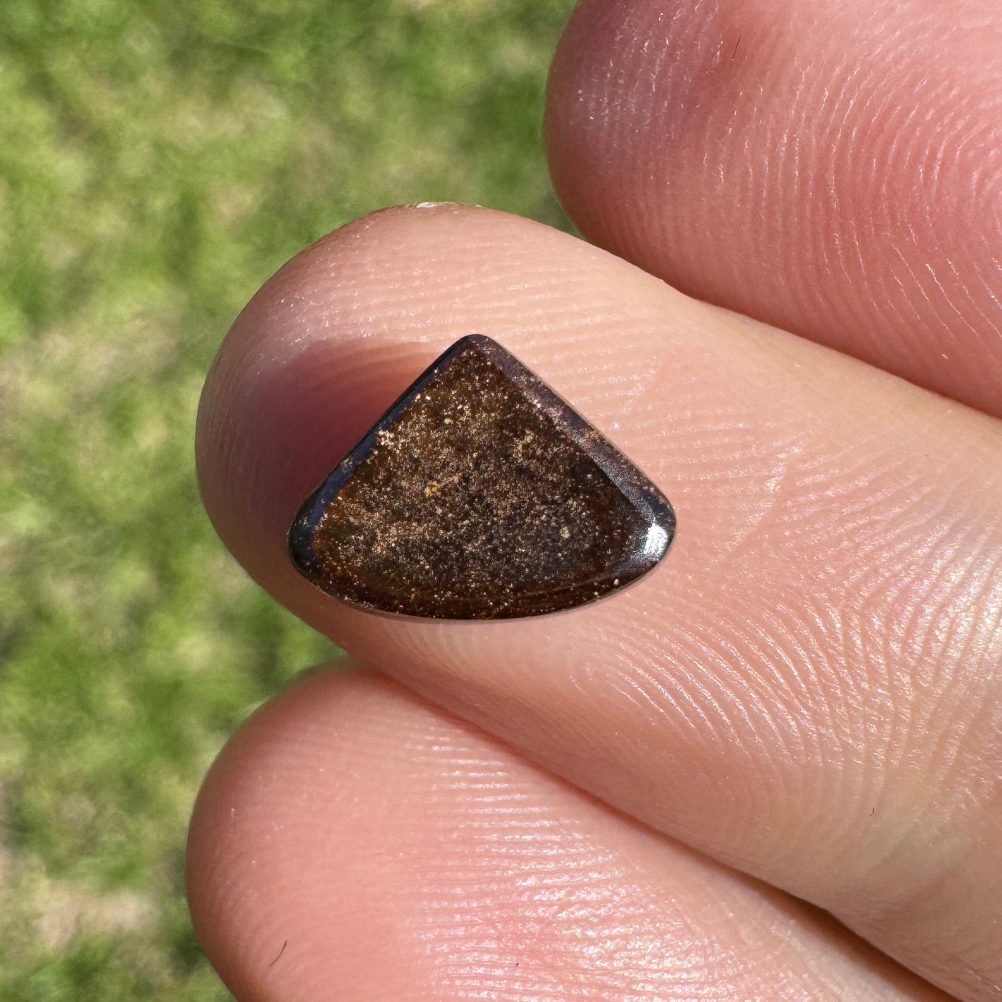 1.57 Ct small boulder opal