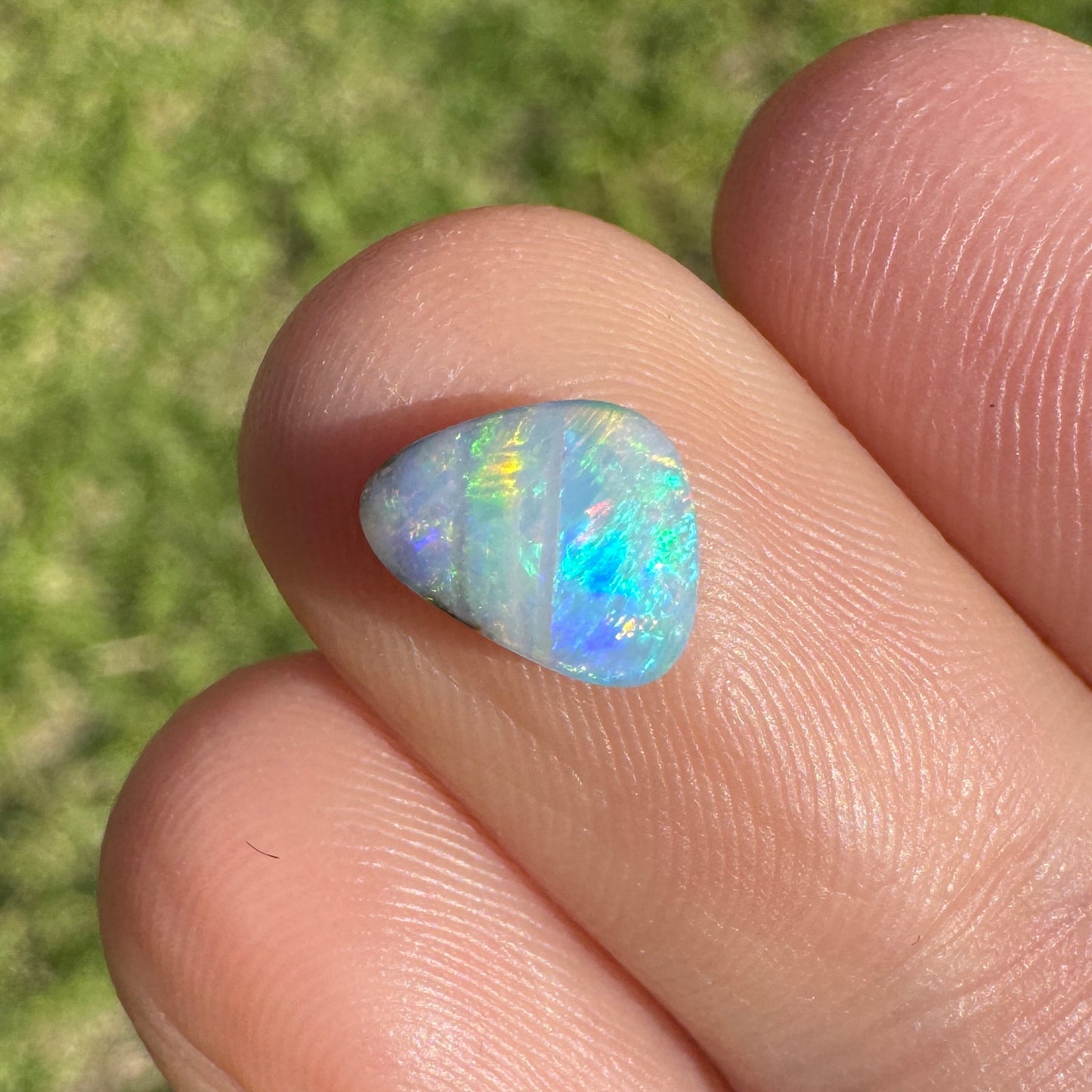 0.97 Ct small boulder opal