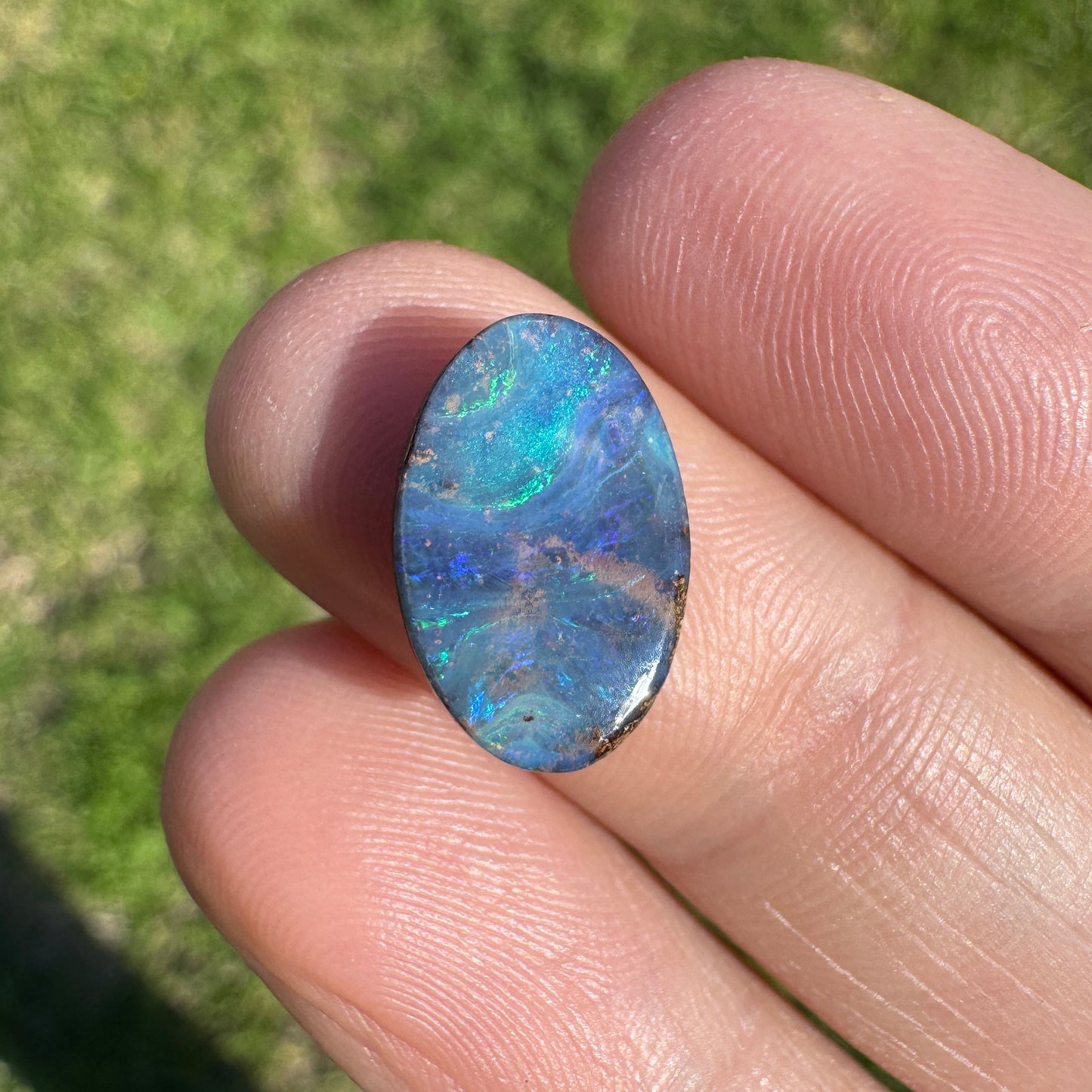 3.31 Ct oval boulder opal