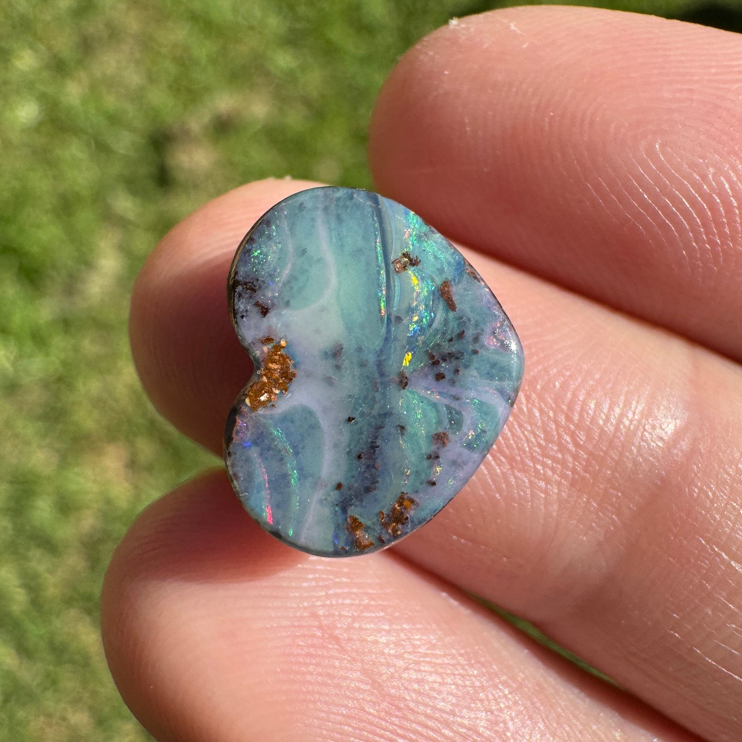 4.46 Ct heart boulder opal