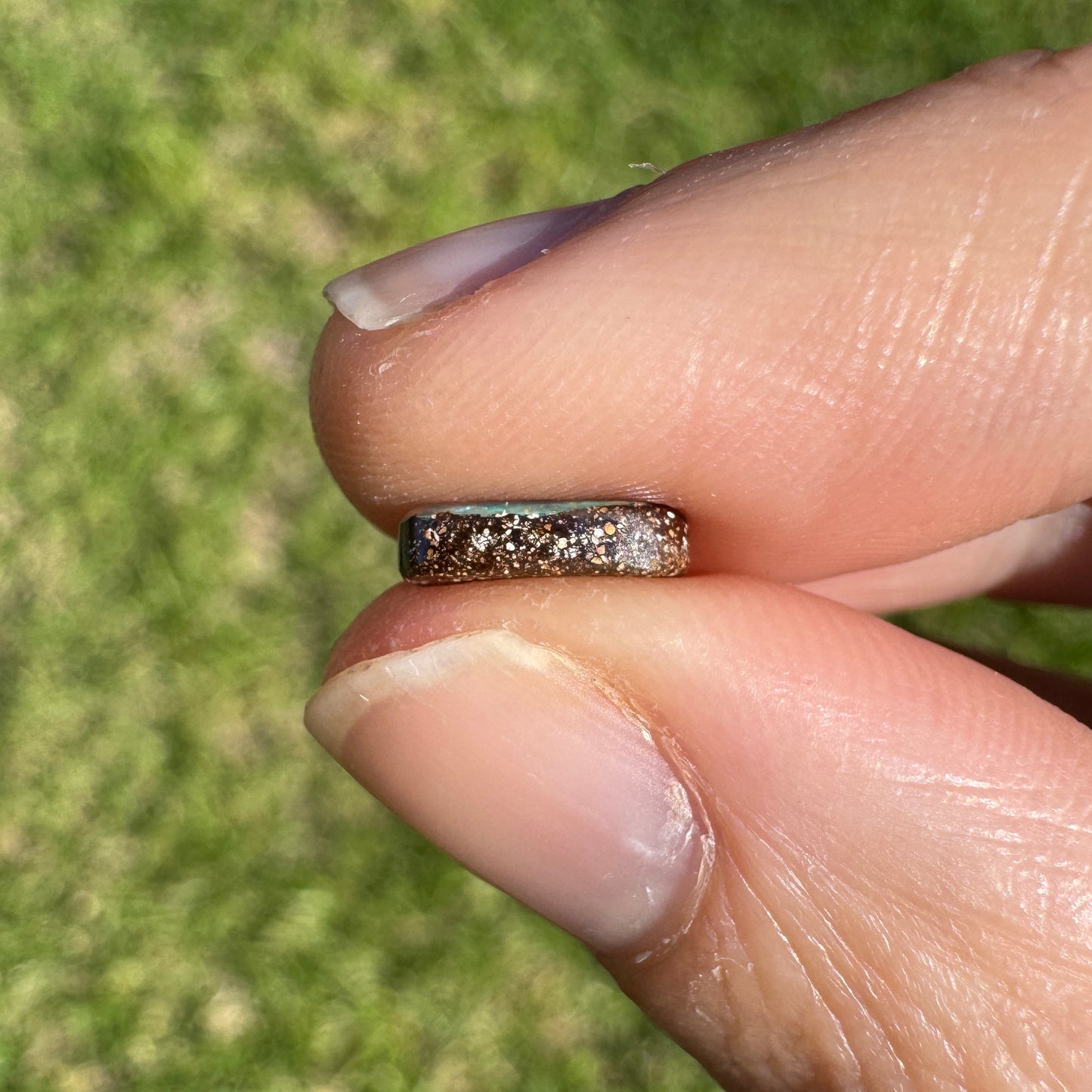 0.89 Ct extra small boulder opal