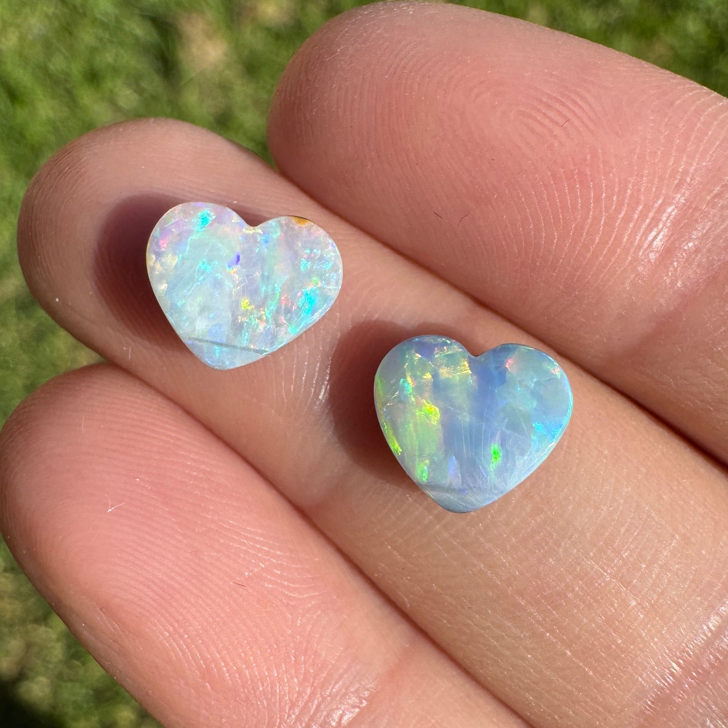2.80 Ct heart boulder opal pair
