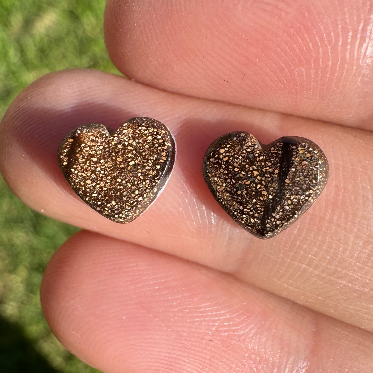 2.80 Ct heart boulder opal pair