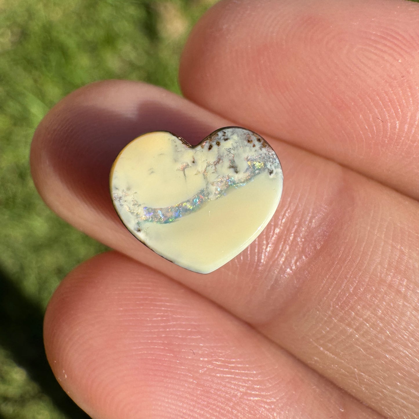 6.29 Ct heart boulder opal pair