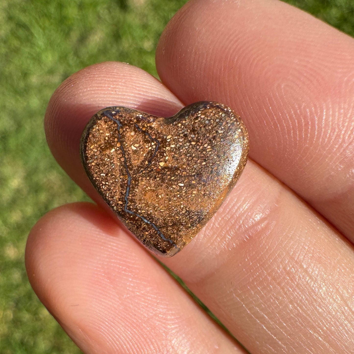 5.46 Ct heart boulder opal