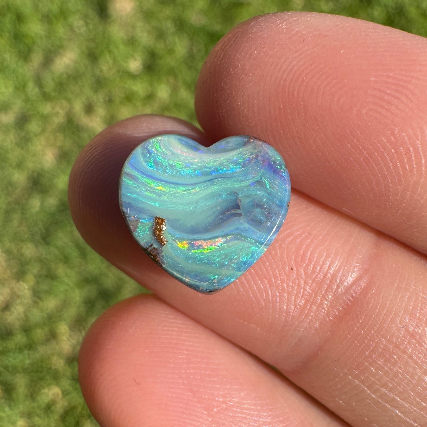 4.03 Ct wavy ocean boulder opal