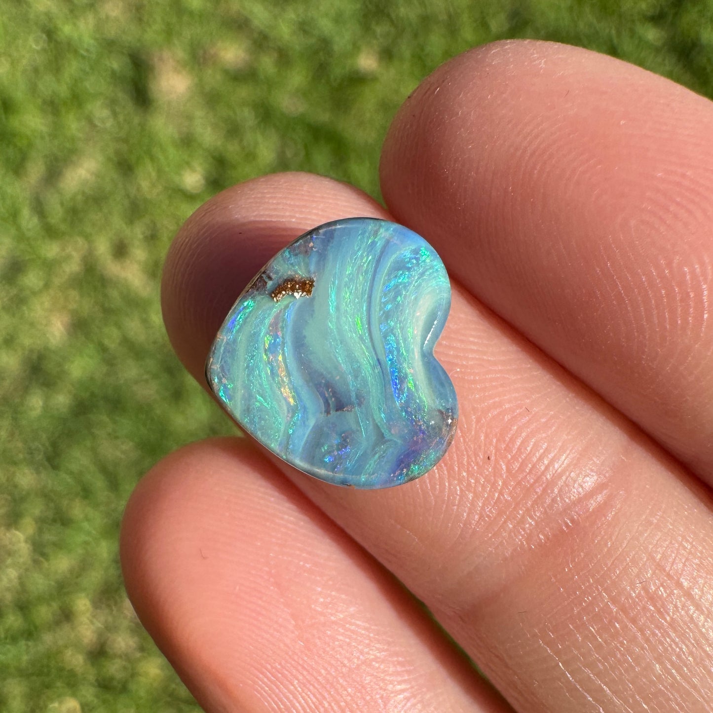 4.03 Ct wavy ocean boulder opal