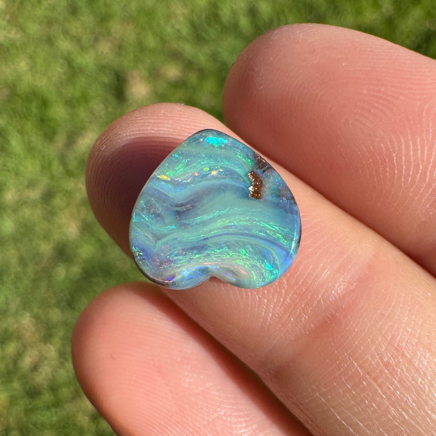 4.03 Ct wavy ocean boulder opal