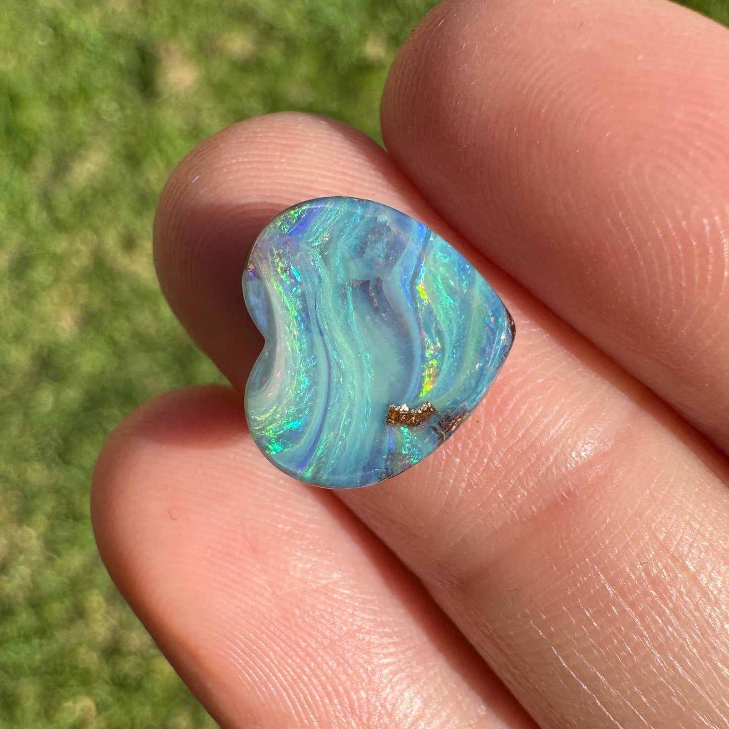 4.03 Ct wavy ocean boulder opal
