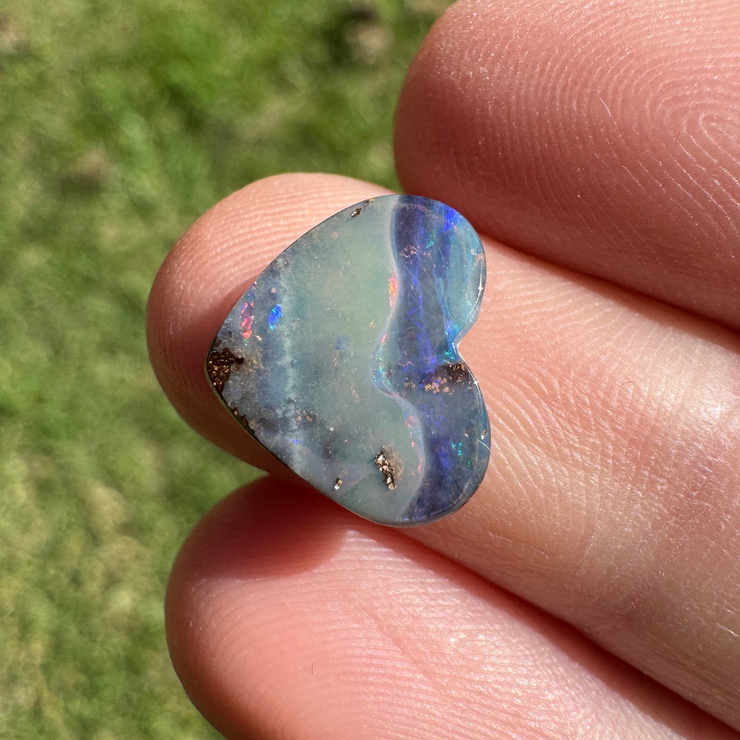 2.92 Ct heart boulder opal