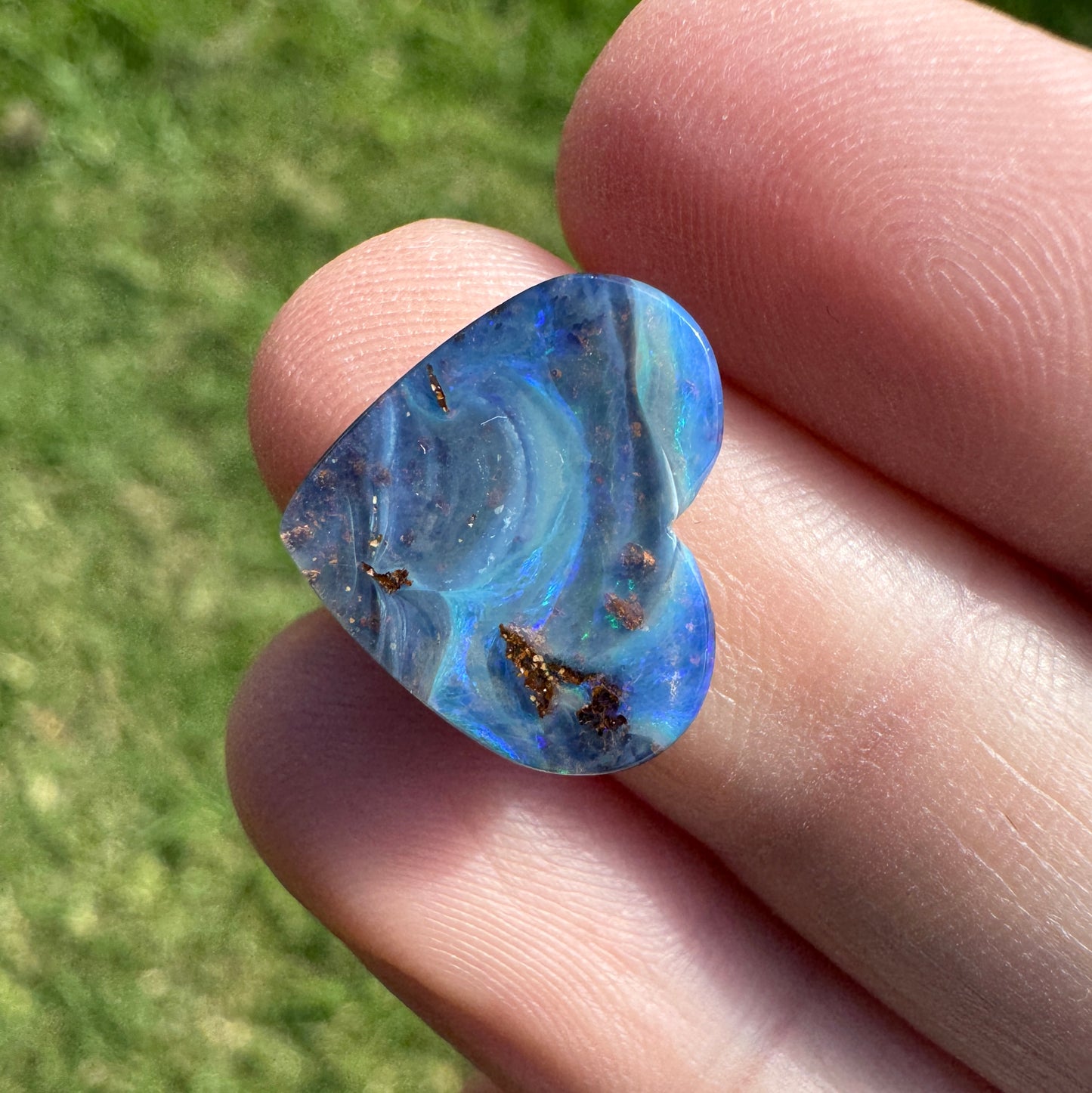 3.58 Ct heart boulder opal