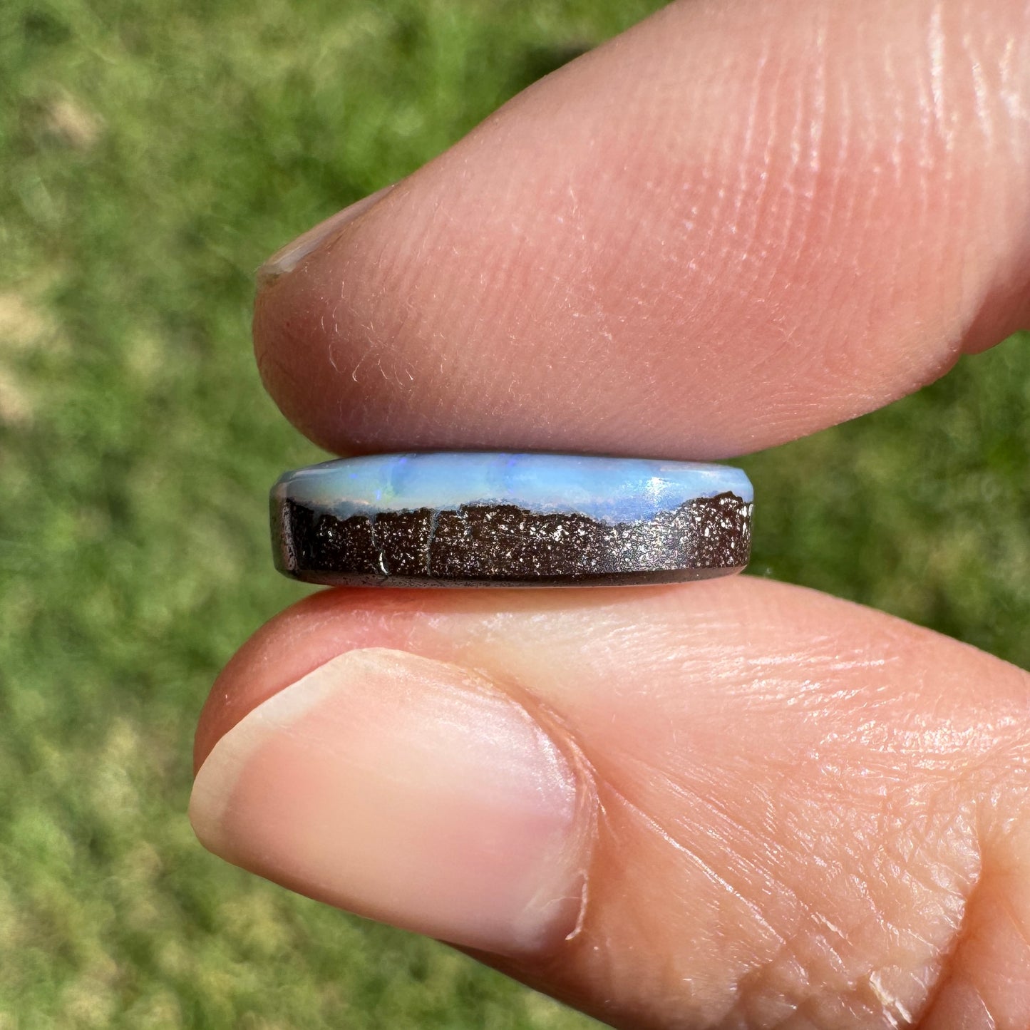 6.63 Ct oval boulder opal