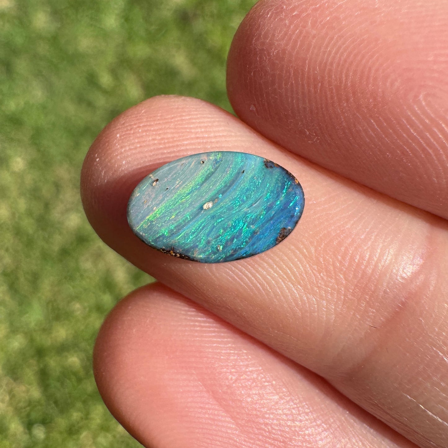 1.77 Ct small boulder opal
