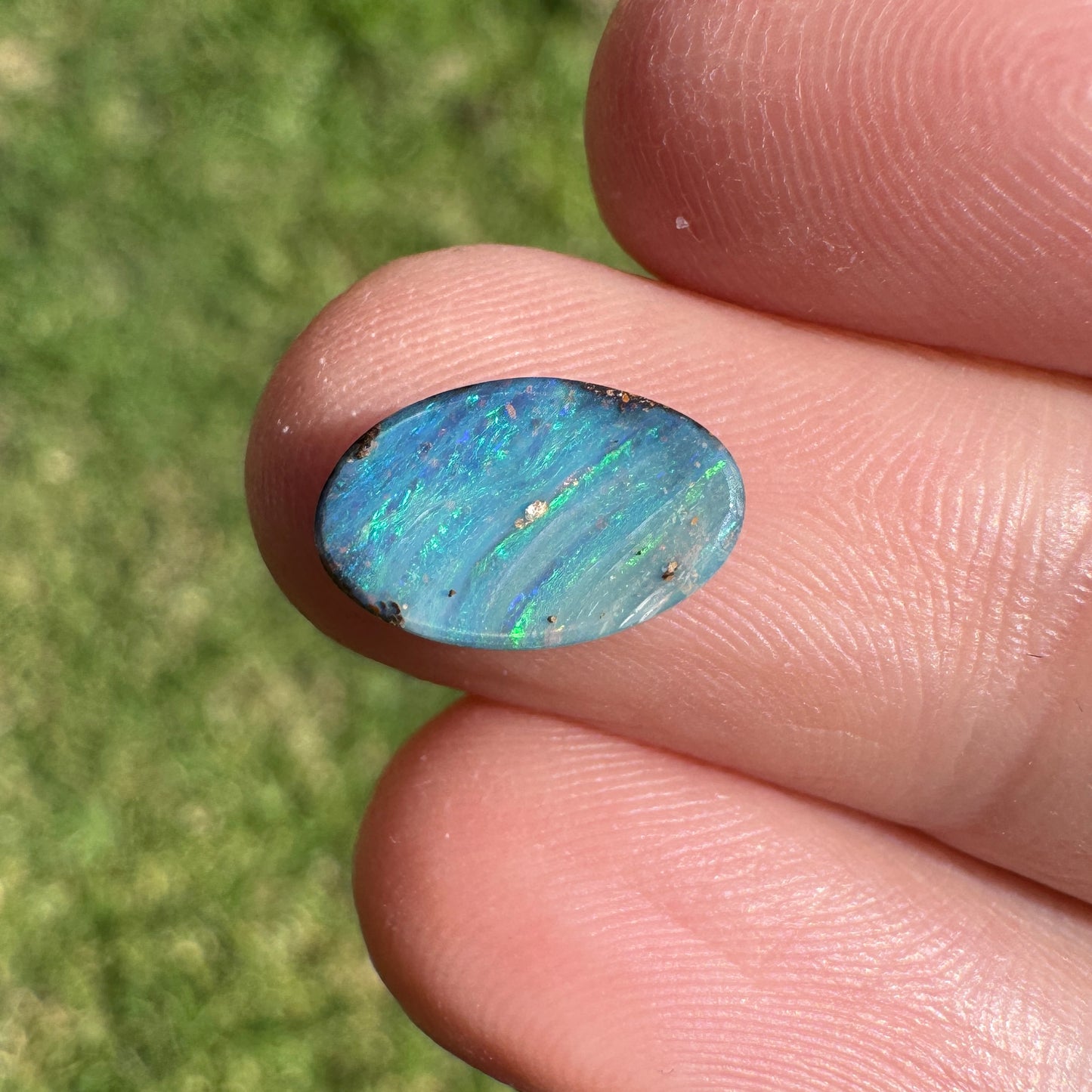 1.77 Ct small boulder opal