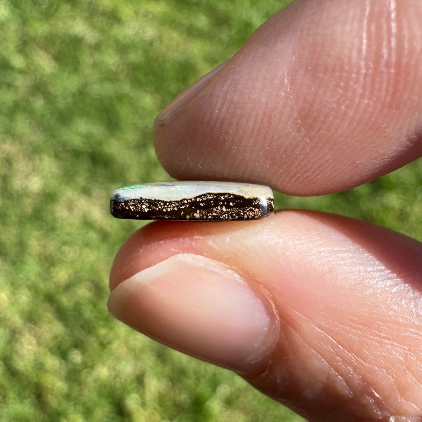 3.70 Ct stripy boulder opal