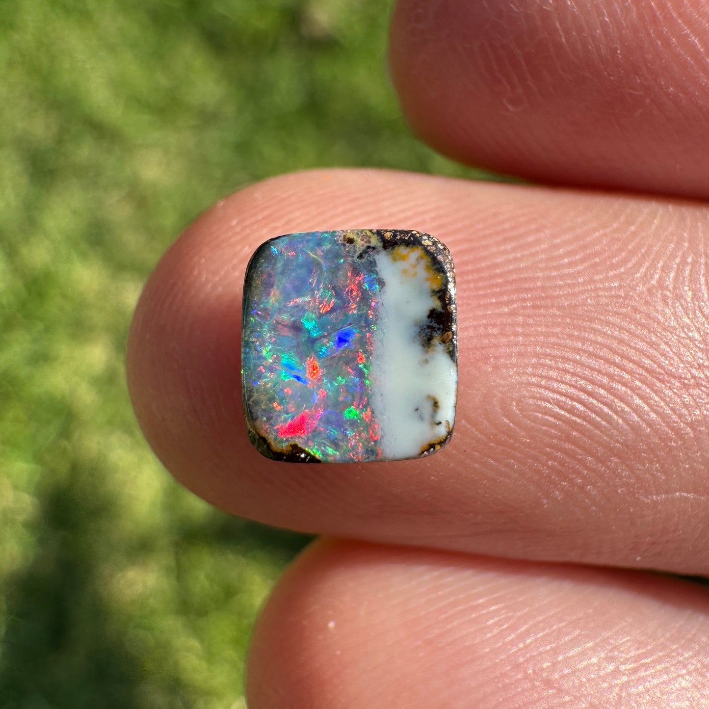 1.10 Ct extra small boulder opal