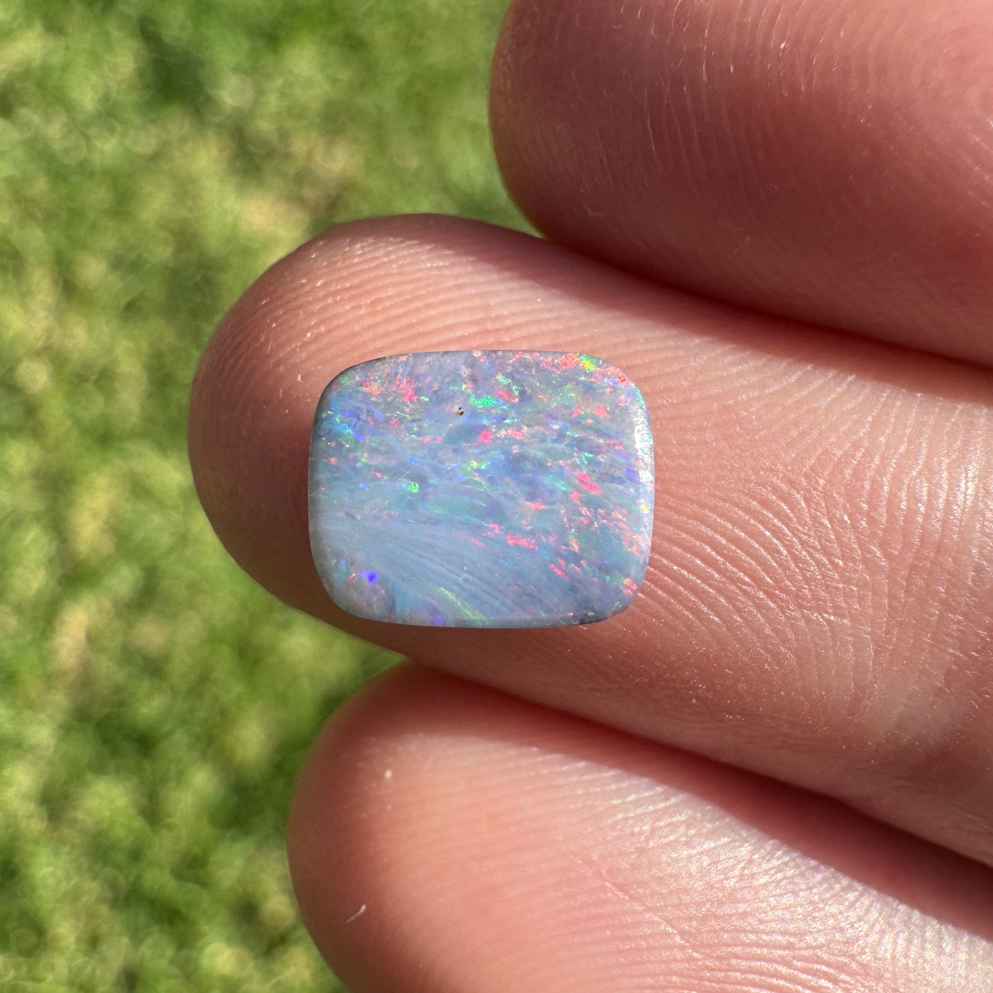 1.67 Ct extra small boulder opal