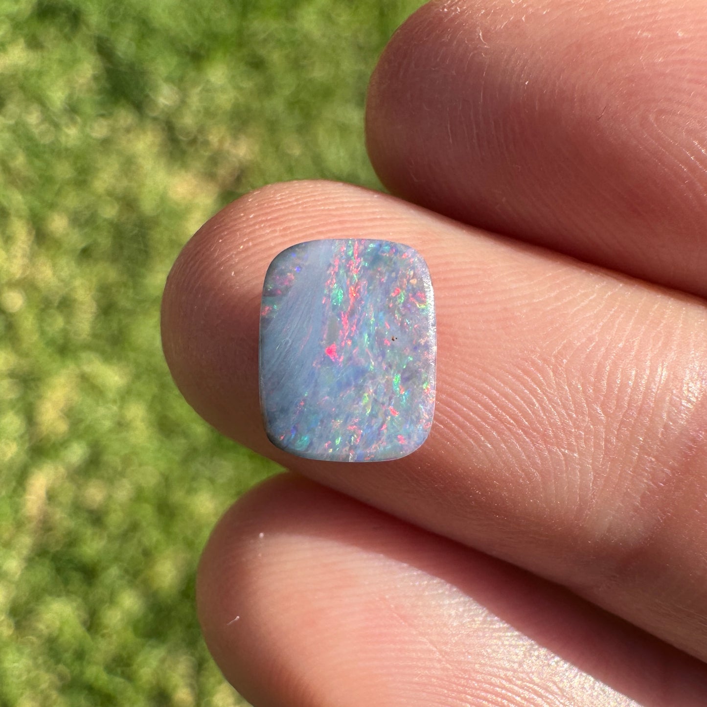 1.67 Ct extra small boulder opal