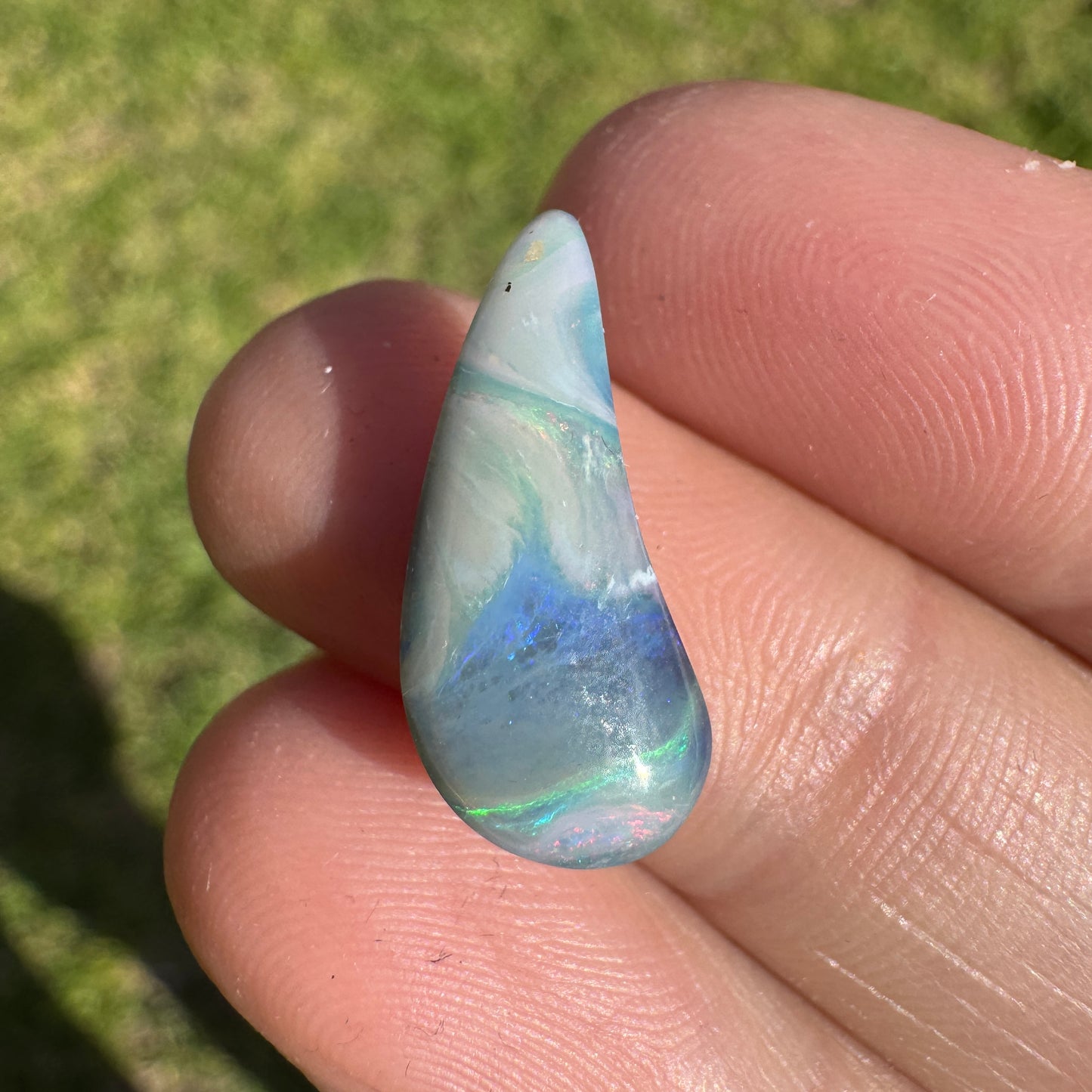 4.30 Ct 'the comma' boulder opal