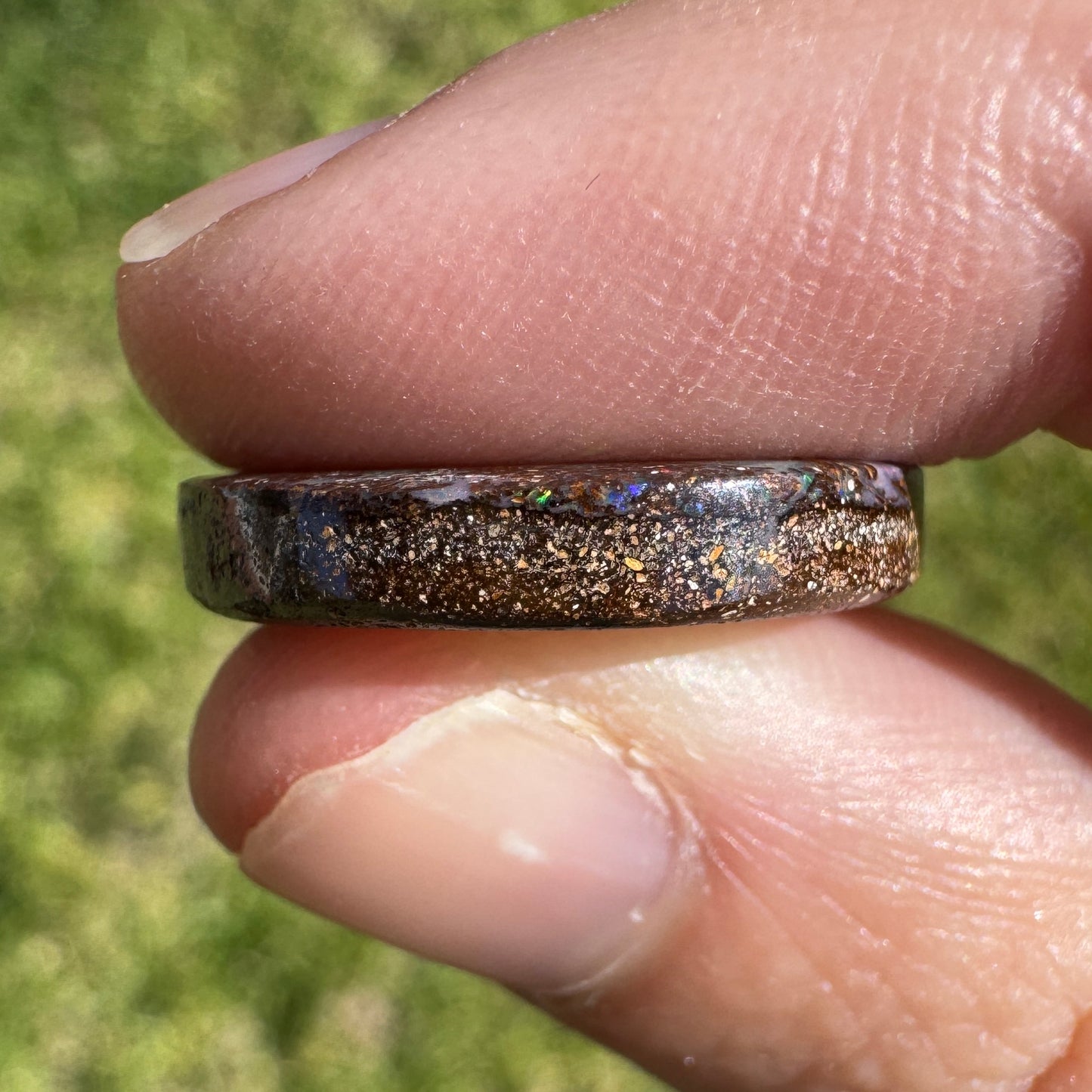 14.55 Ct circle boulder opal