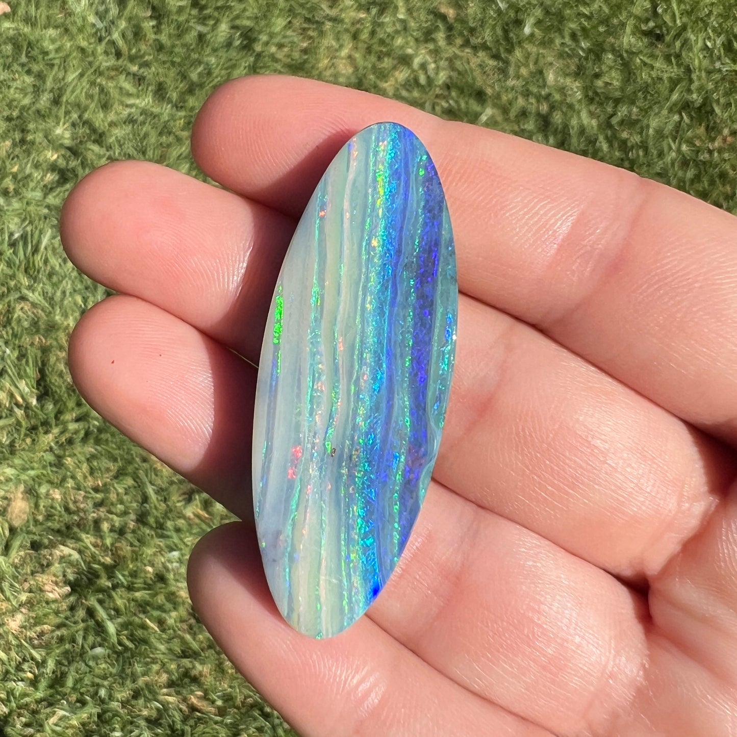 35.62 Ct extra large oval boulder opal