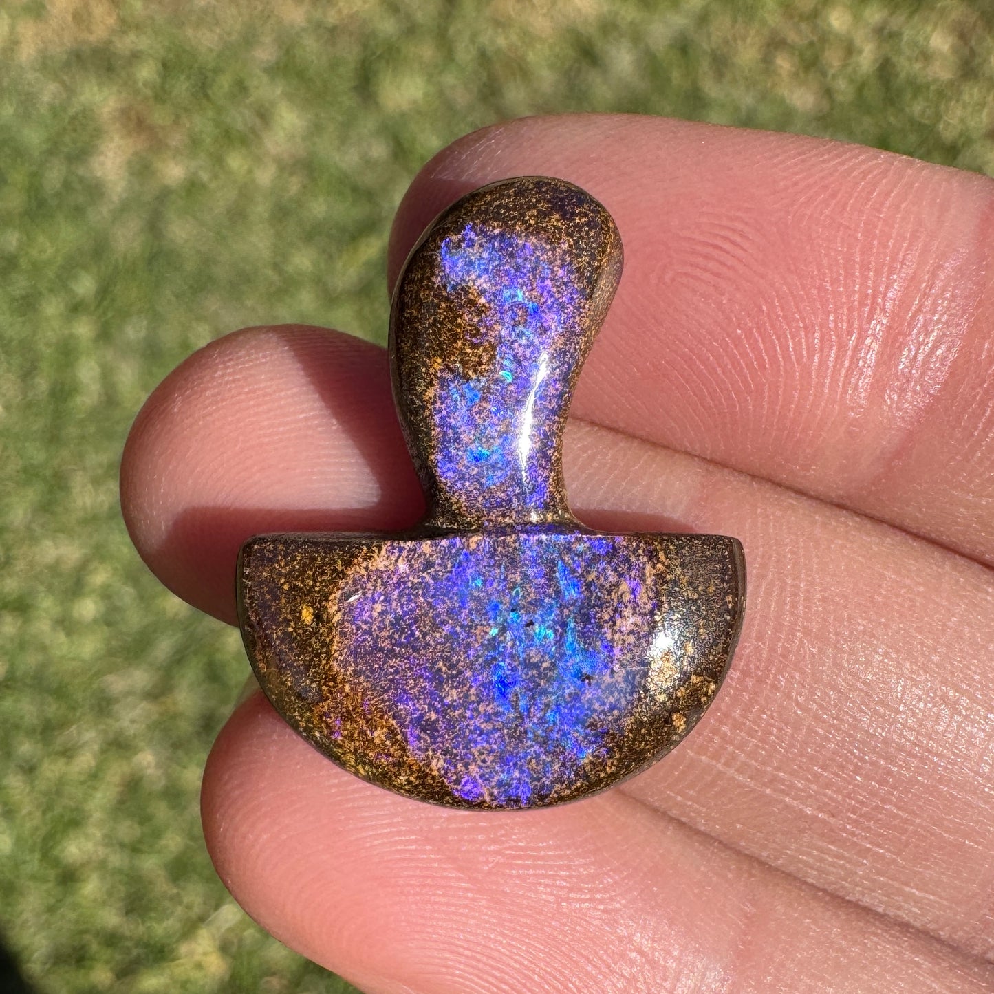 13.56 Ct boulder opal mushroom carving