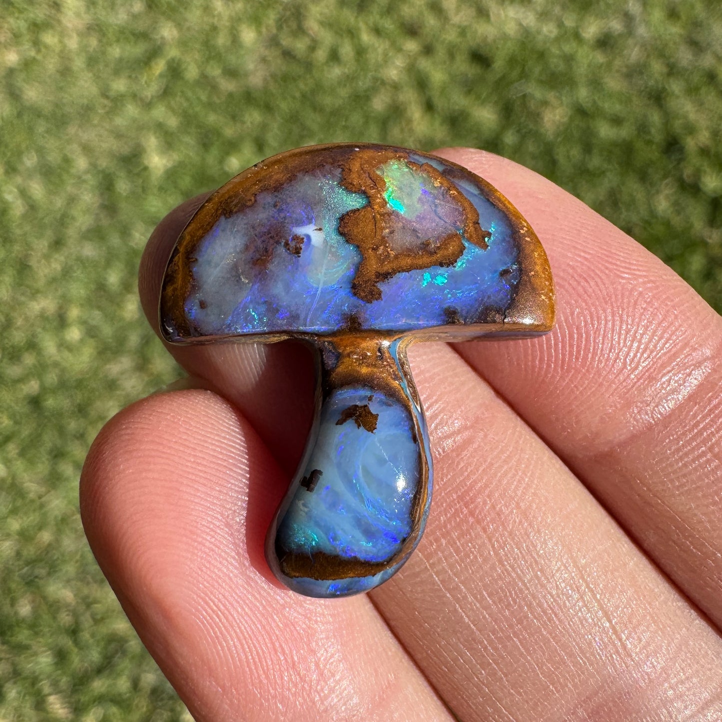 19.54 Ct boulder opal mushroom carving