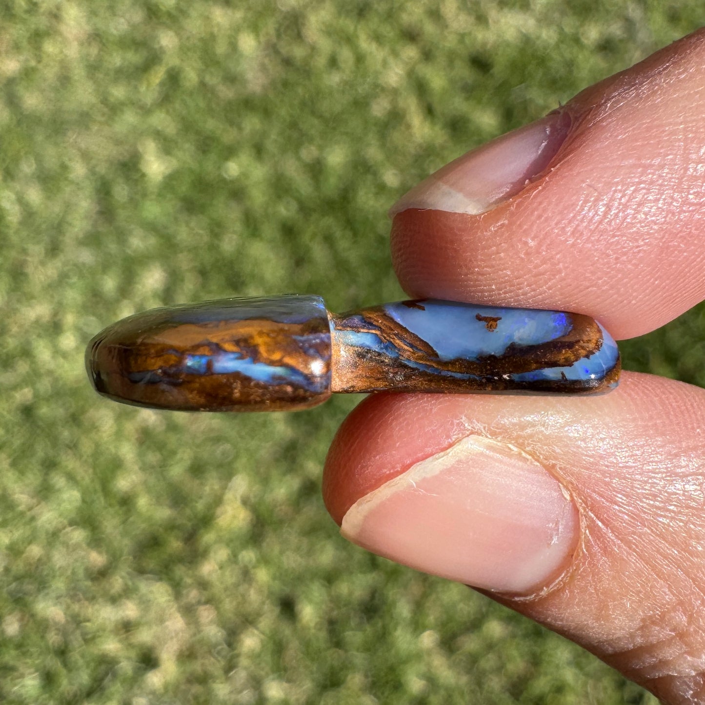 19.54 Ct boulder opal mushroom carving