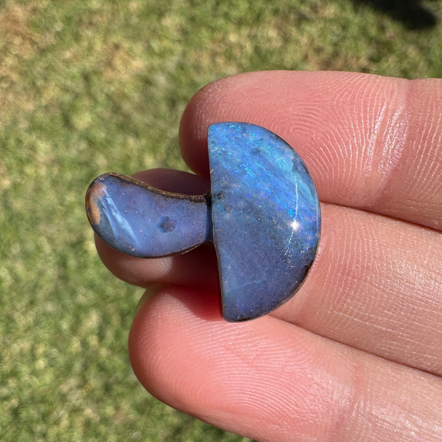 14.25 Ct boulder opal mushroom carving