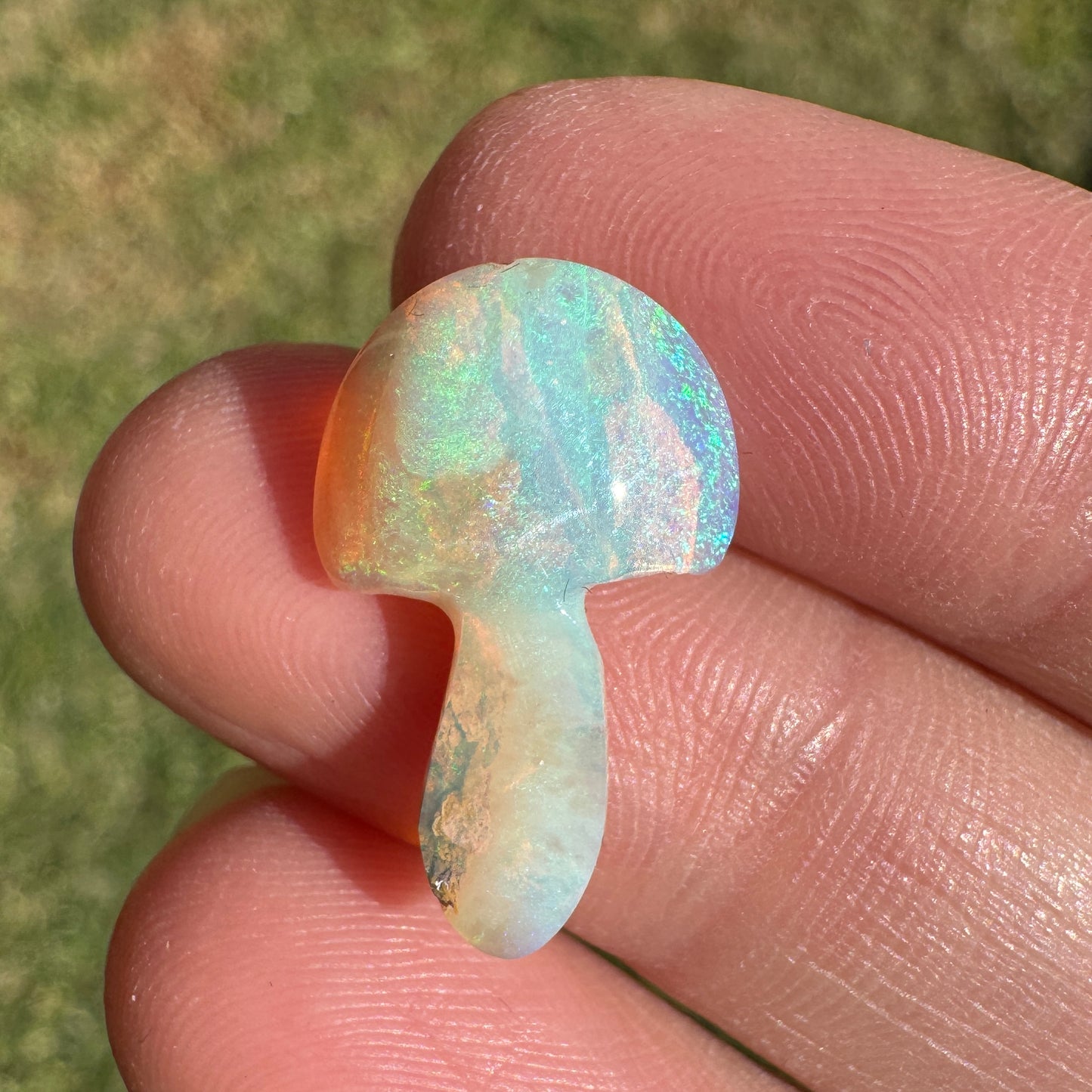 3.58 Ct wood replacement opal mushroom carving