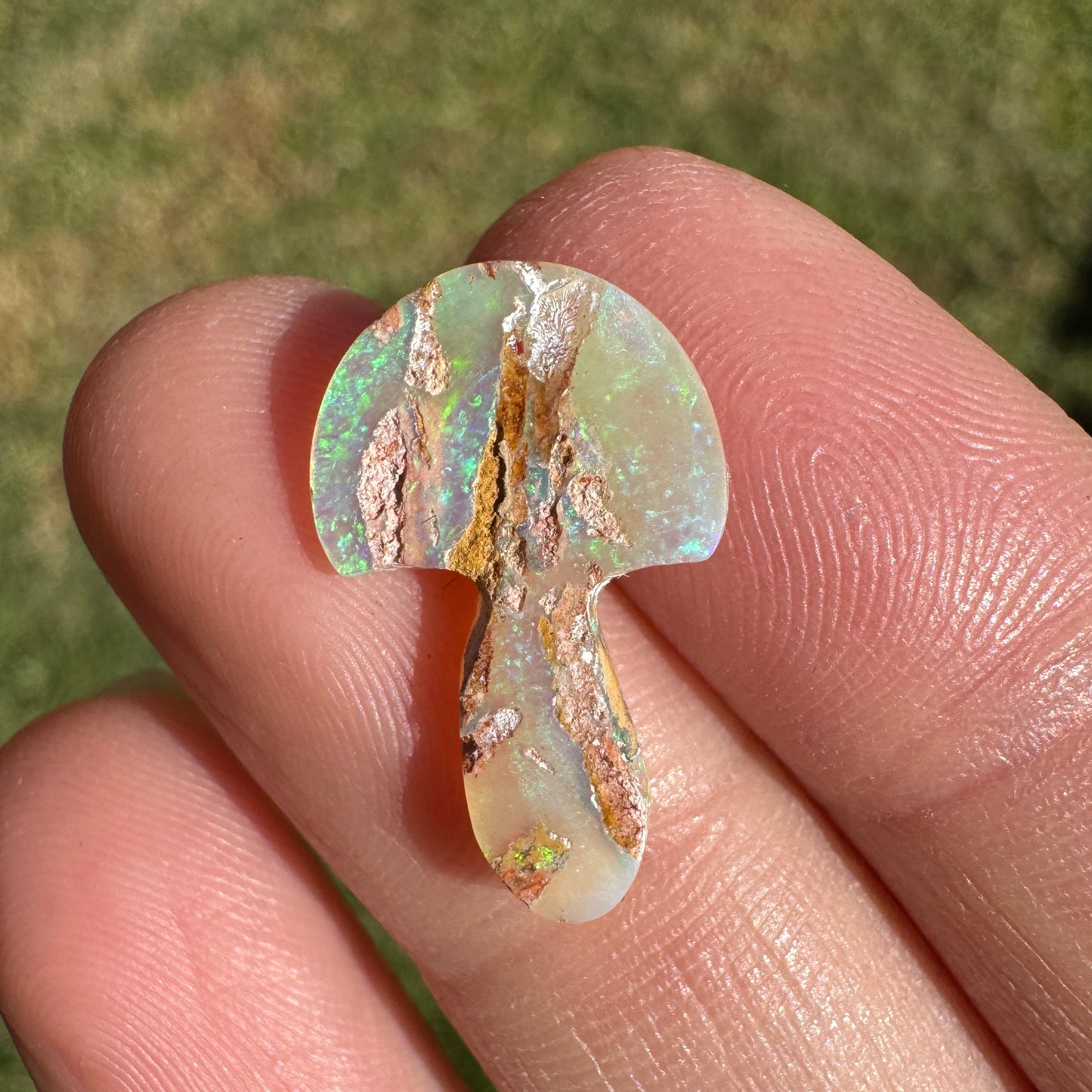 3.58 Ct wood replacement opal mushroom carving