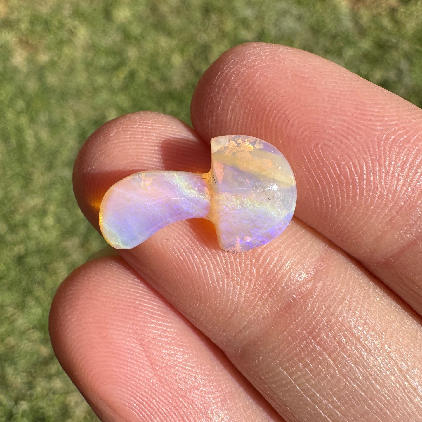 2.74 Ct wood replacement opal mushroom carving