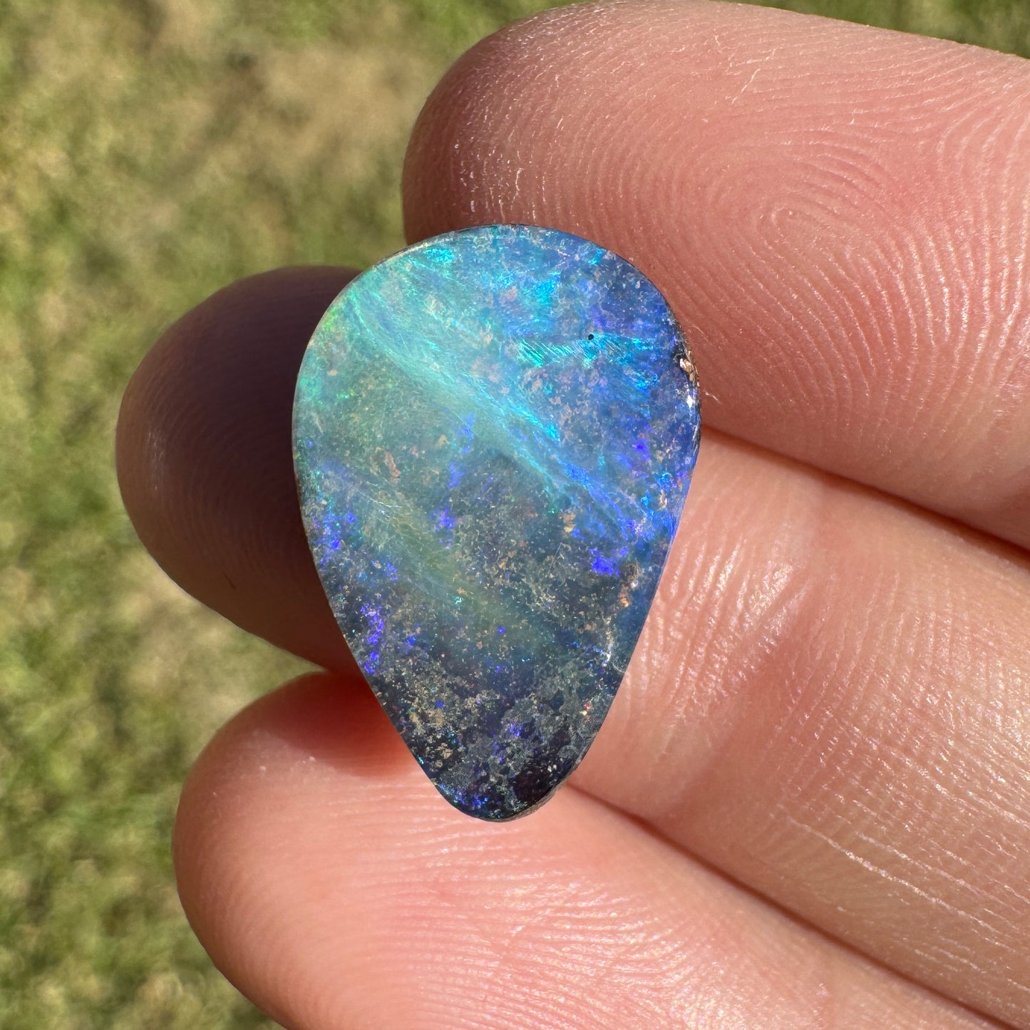 5.09 Ct green-blue teardrop boulder opal