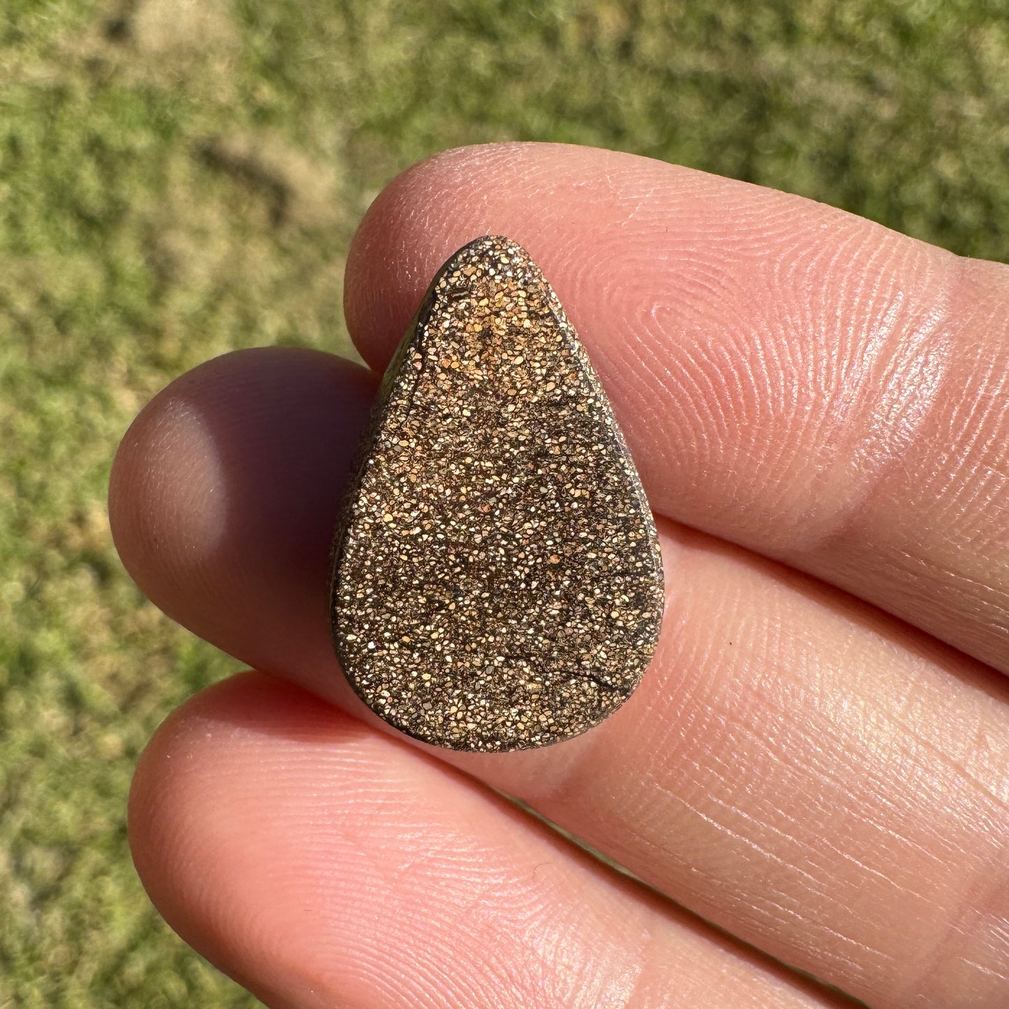 7.50 Ct teardrop boulder opal