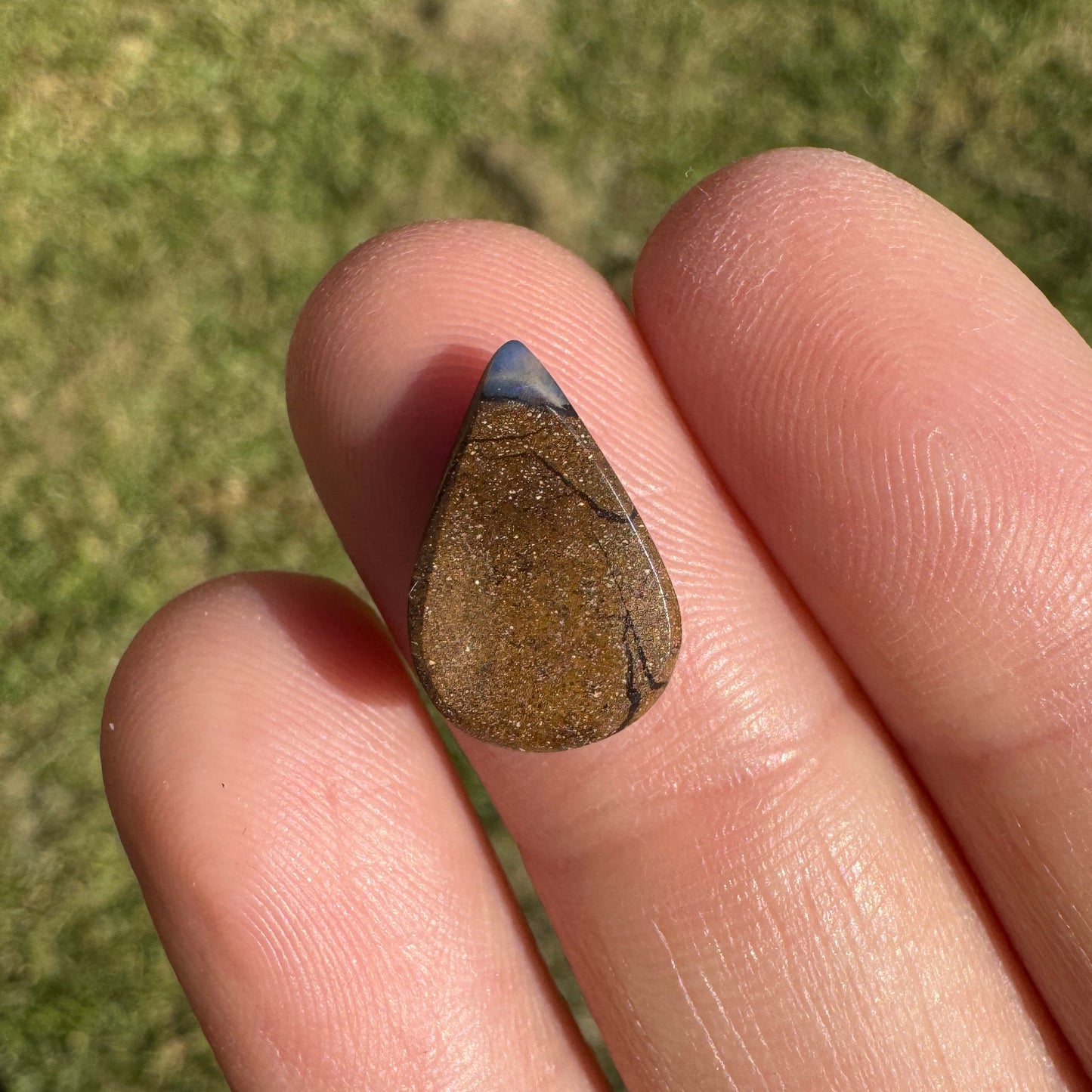3.03 Ct small purple teardrop boulder opal