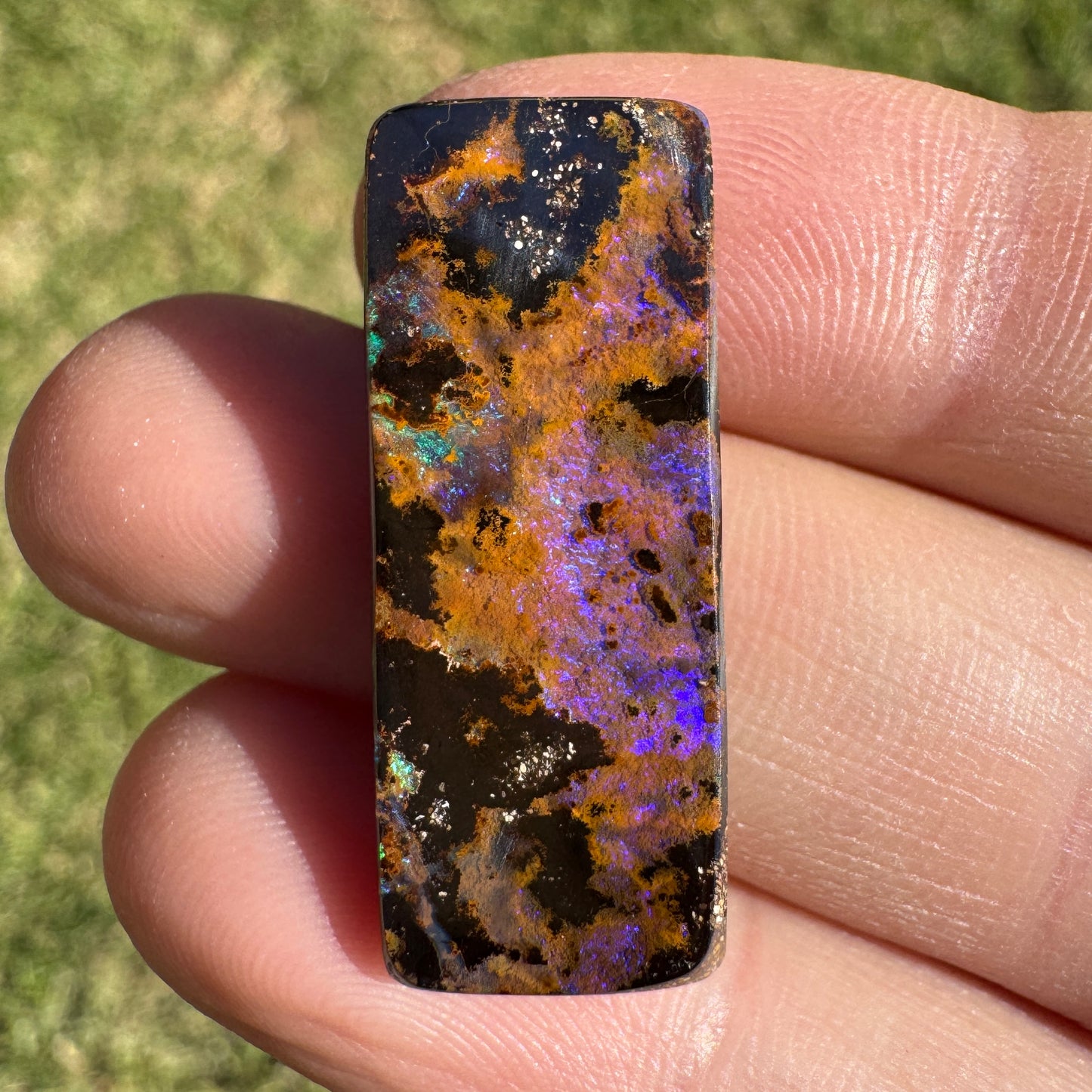 12.77 Ct boulder opal