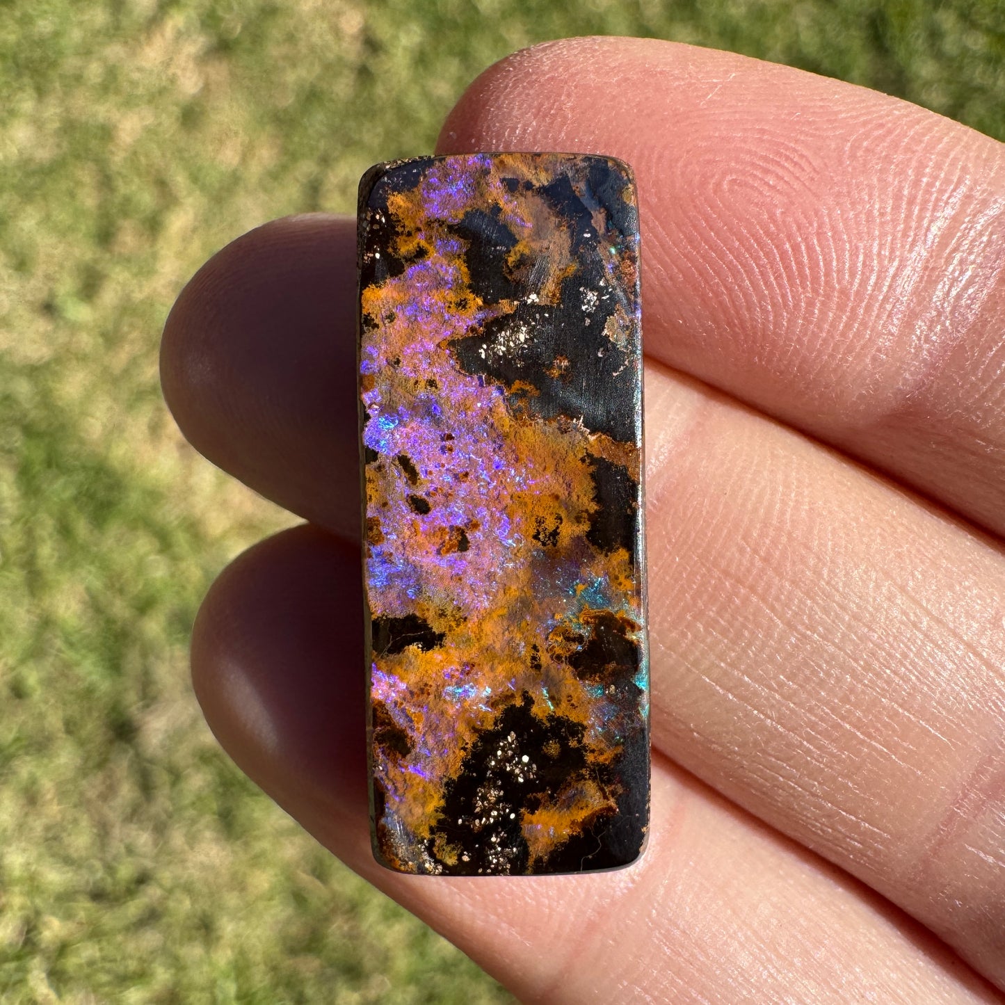 12.77 Ct boulder opal