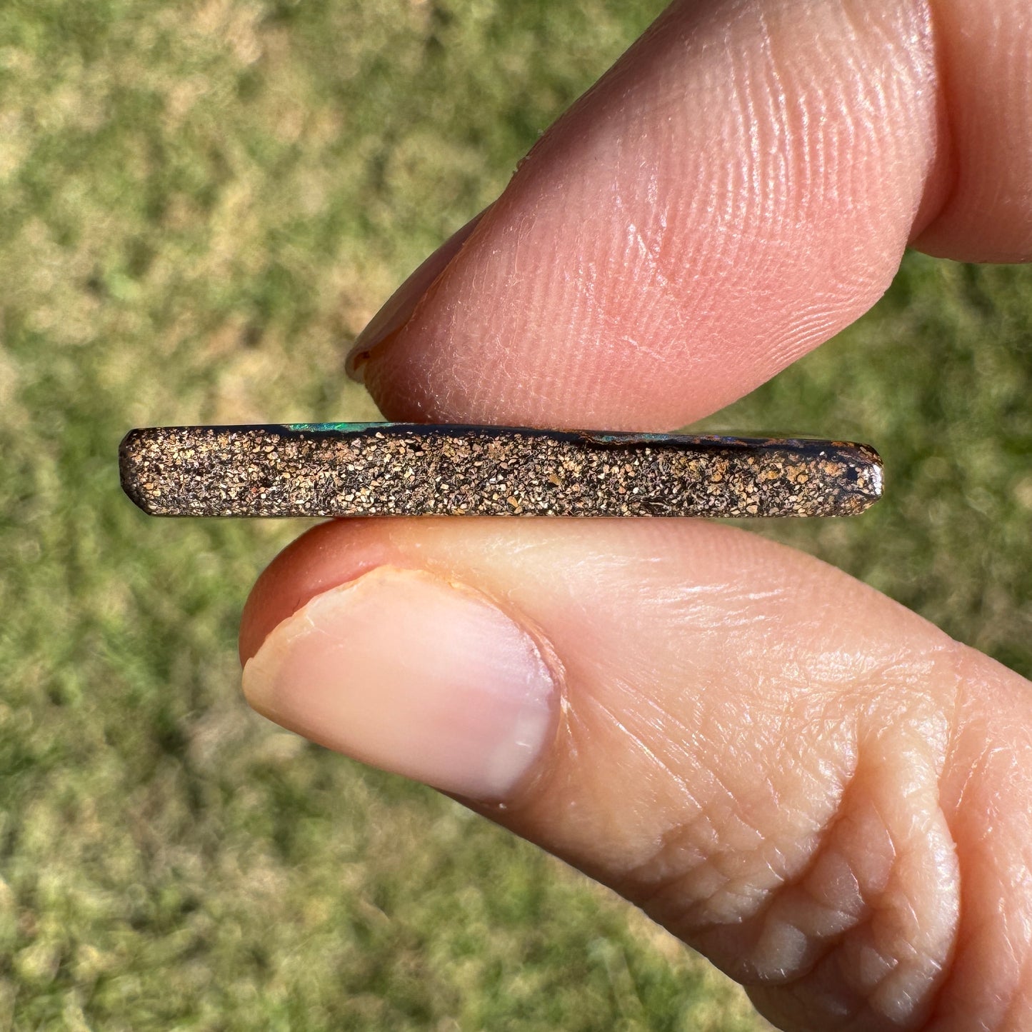 12.77 Ct boulder opal